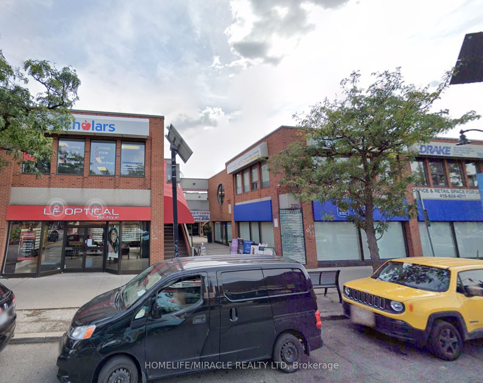 2323 Bloor Street W 8 Property Photo 3
