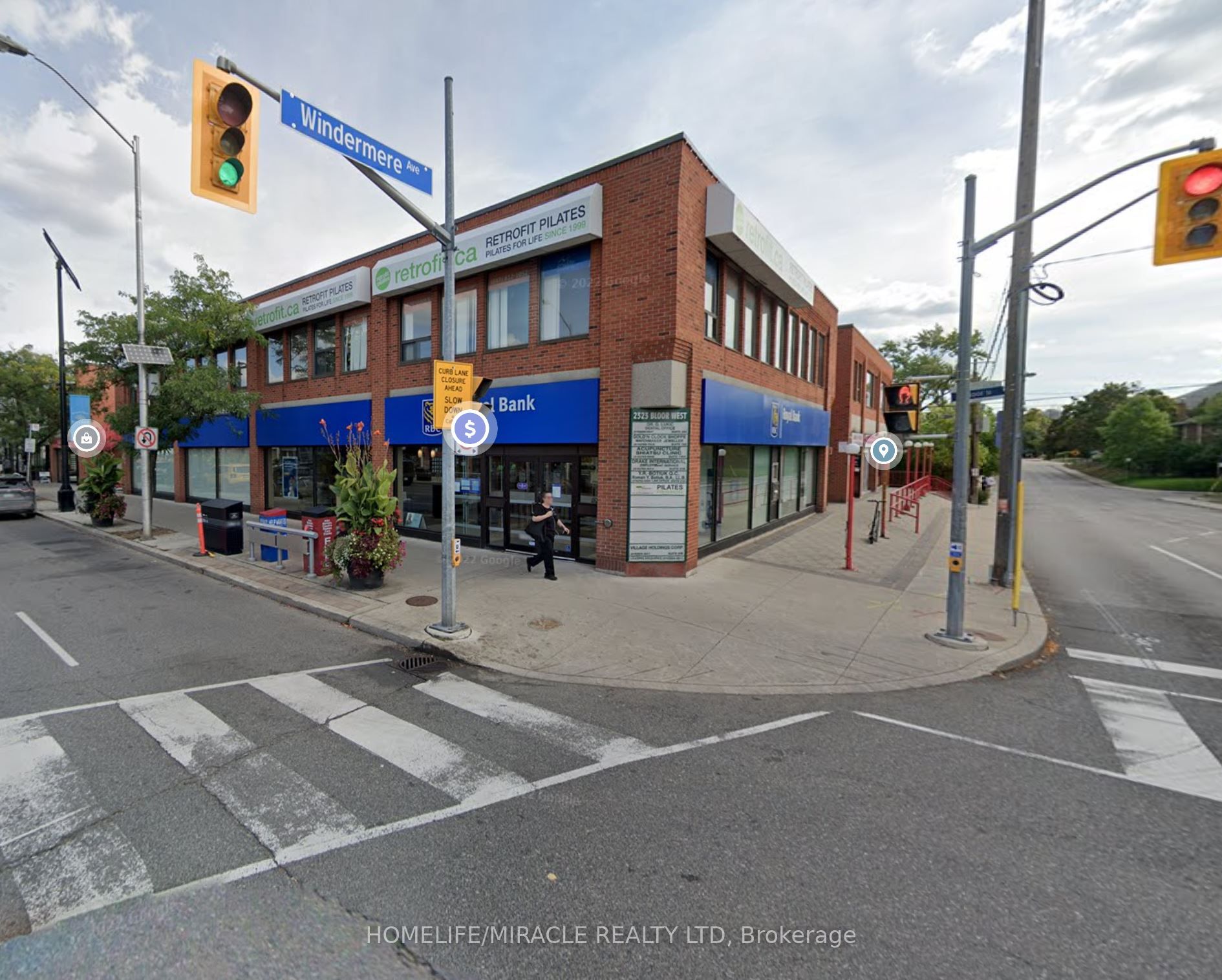 2323 Bloor Street W 8 Property Photo 4