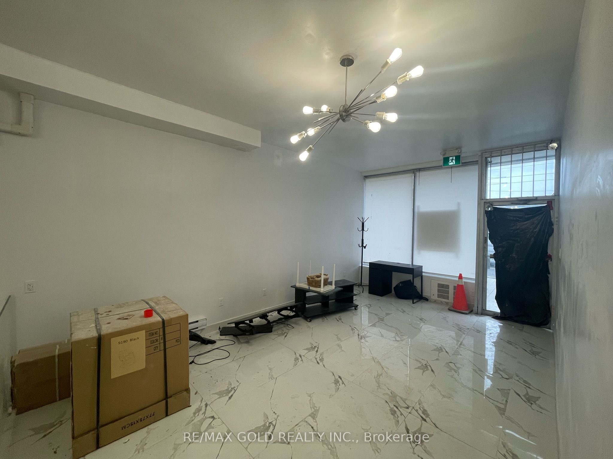 1824 St Clair Avenue W Main Floor Store Property Photo 8