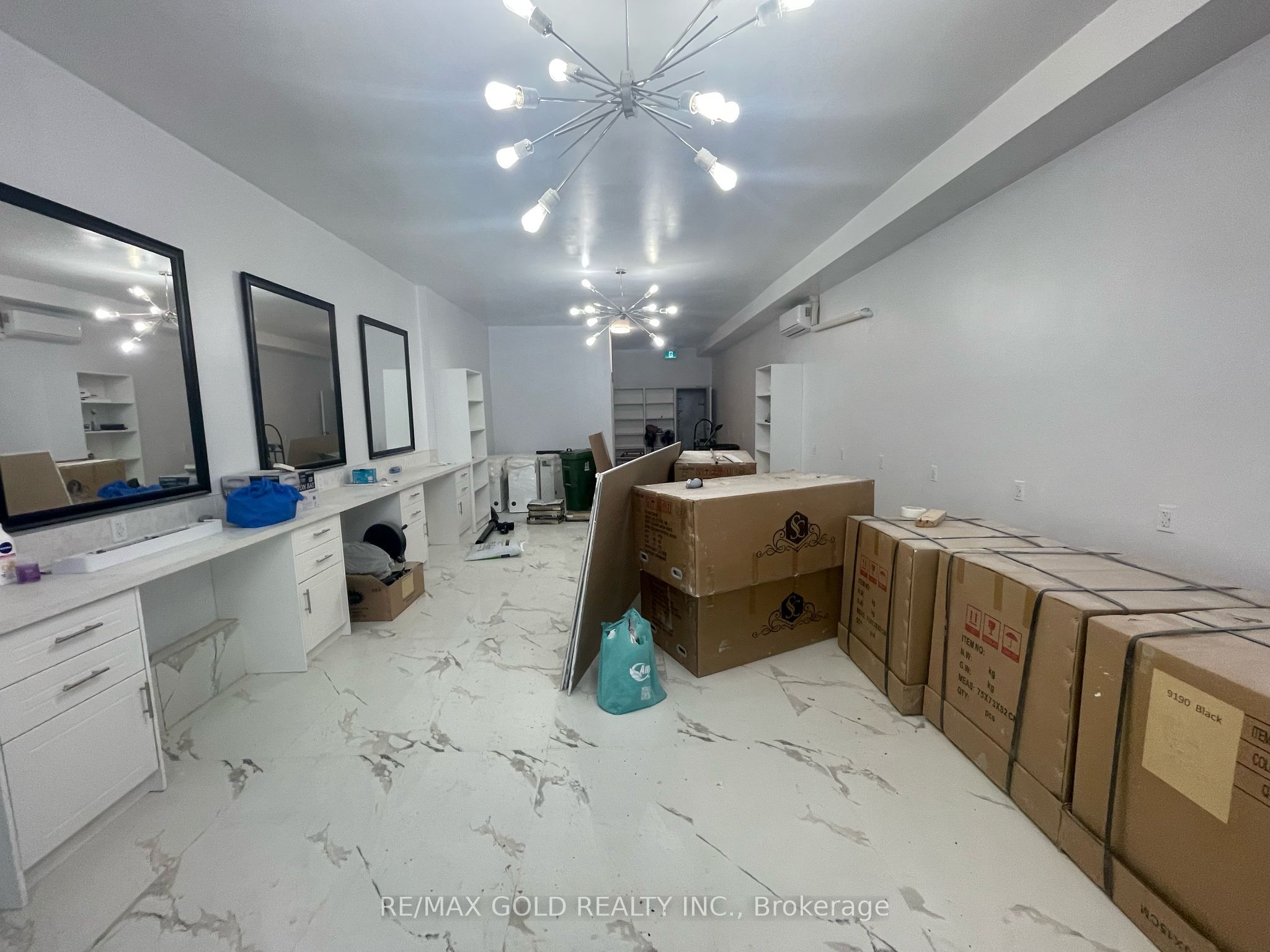 1824 St Clair Avenue W Main Floor Store Property Photo 10