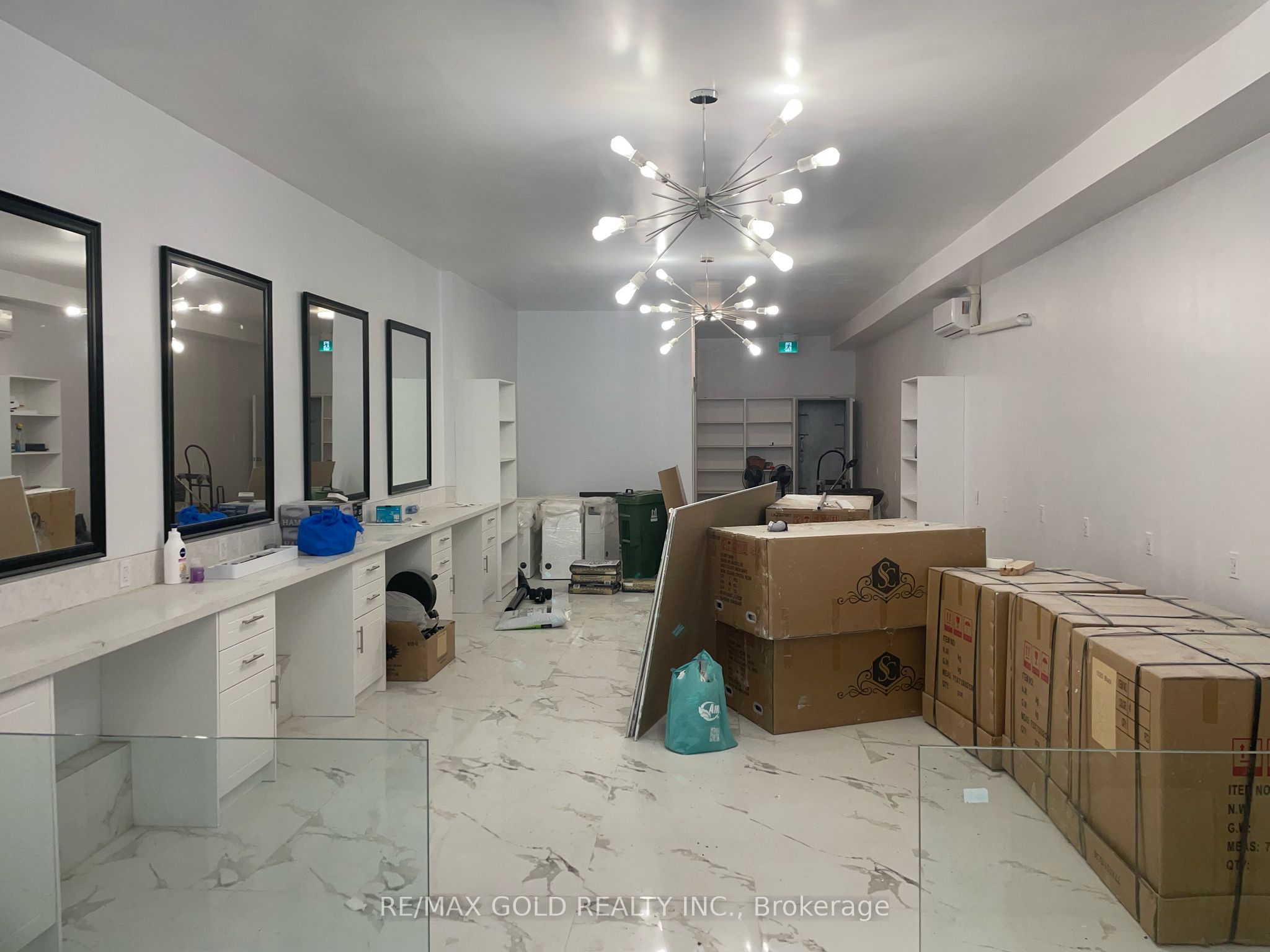 1824 St Clair Avenue W Main Floor Store Property Photo 12