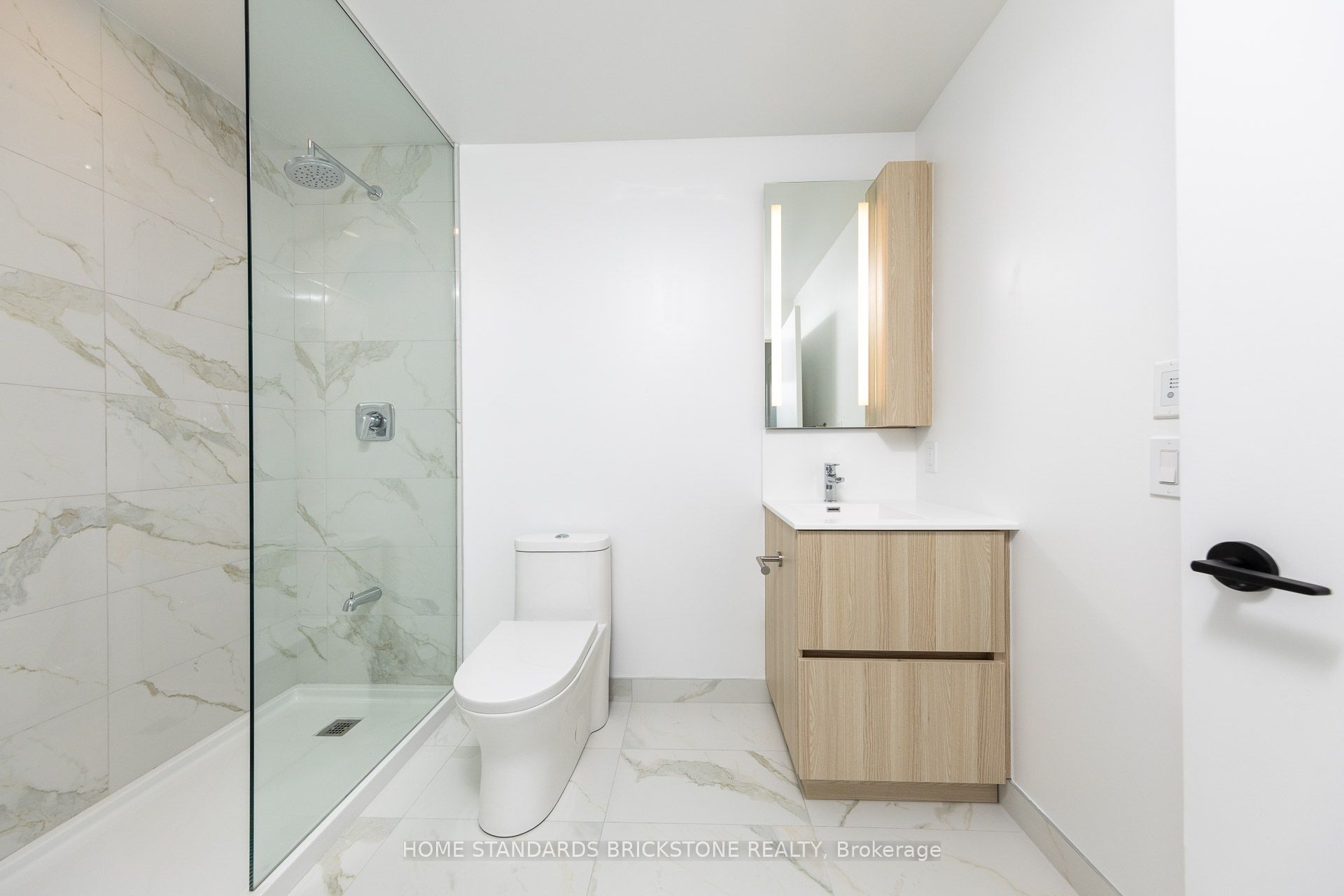 220 Missinnihe Way 1012 Property Photo 16
