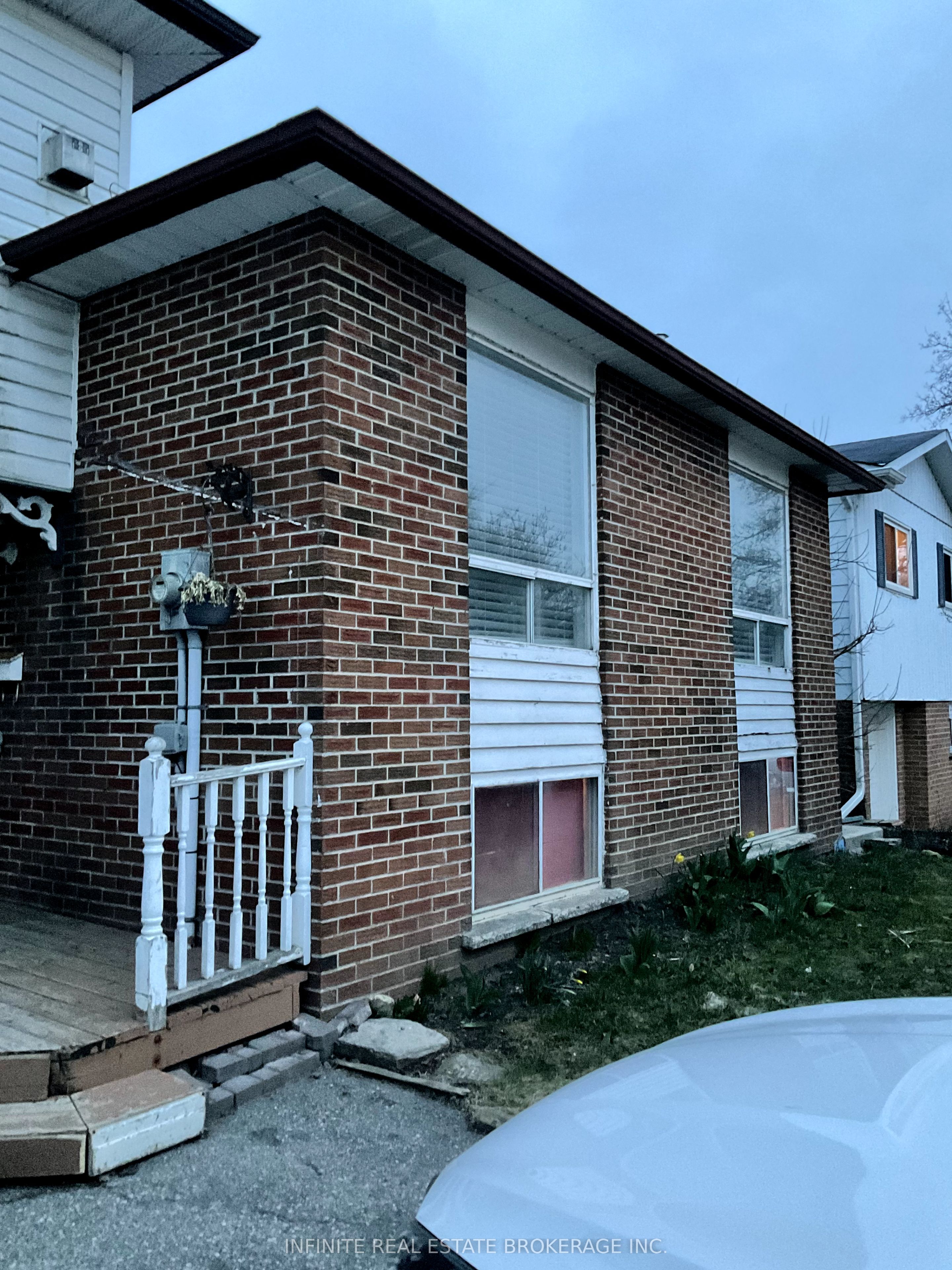 122 Parkview Drive Property Photo 1