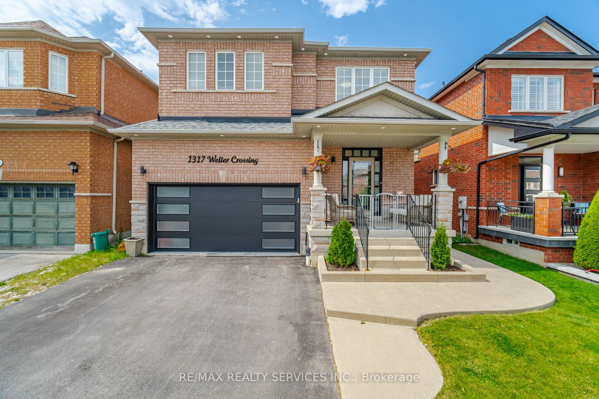 1317 Weller Cross Property Photo 1
