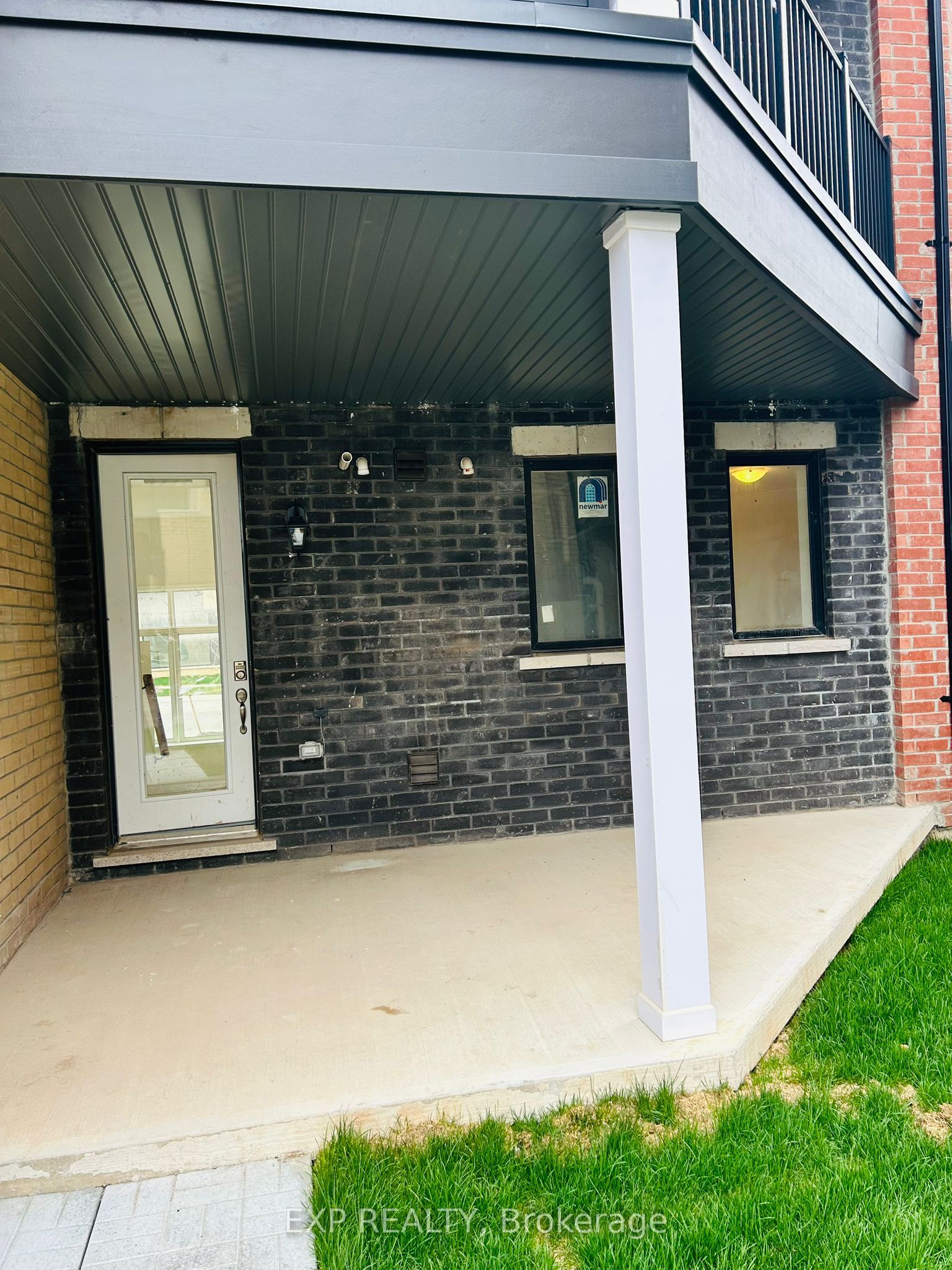#unit 1 - 3 Marvin Avenue Property Photo 4