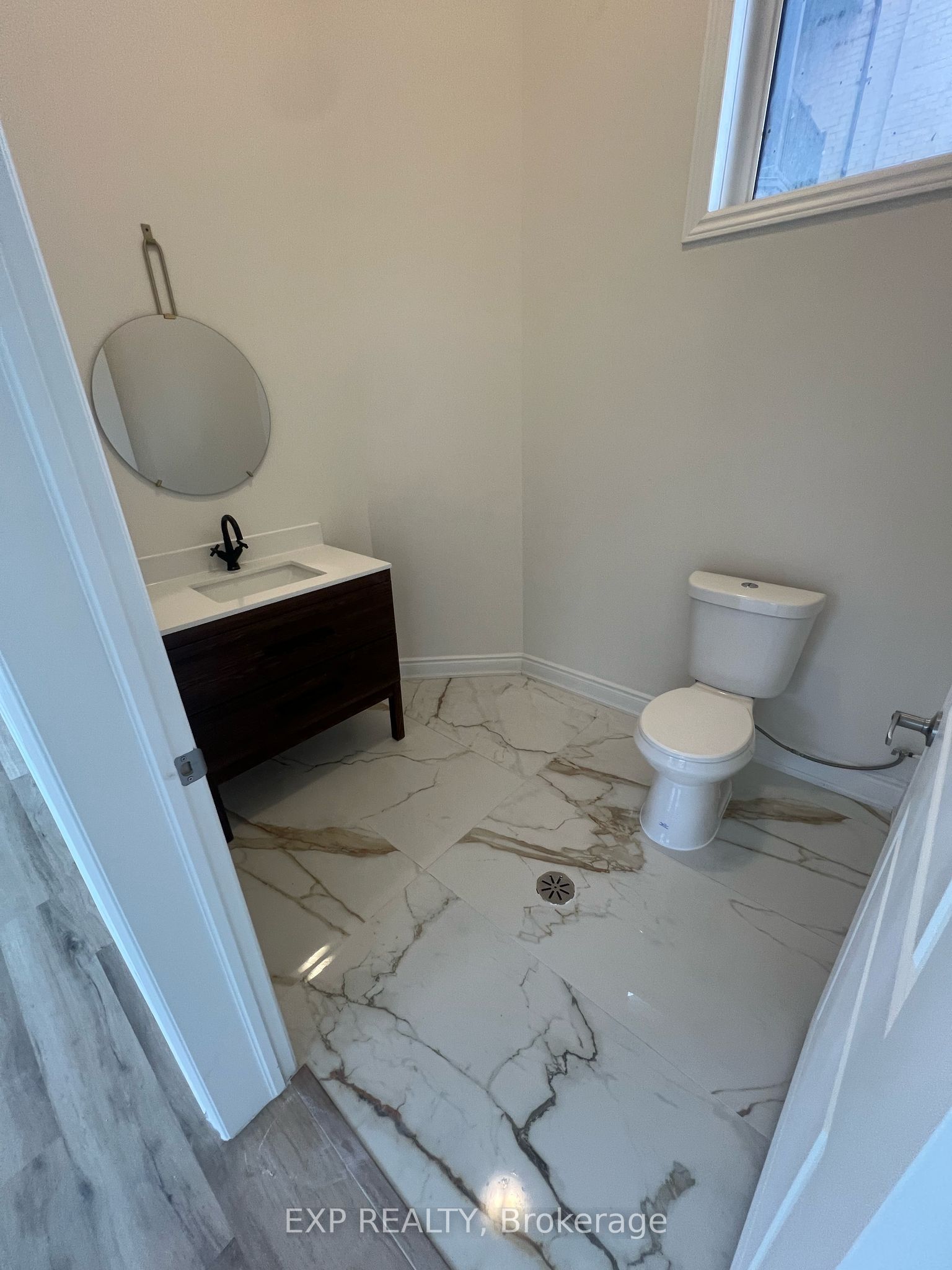 #unit 1 - 3 Marvin Avenue Property Photo 8
