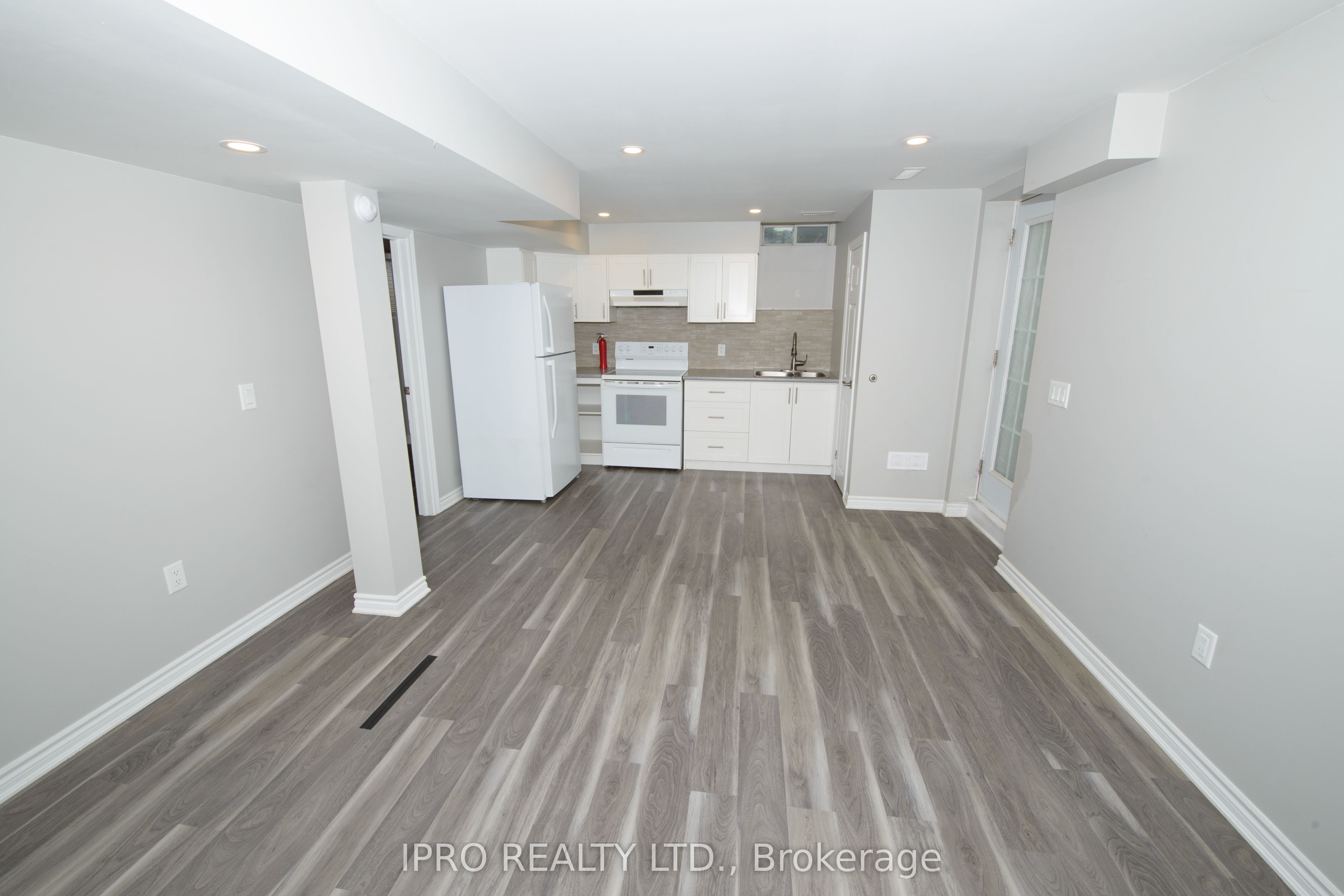70 Pebblestone Circle Property Photo 1