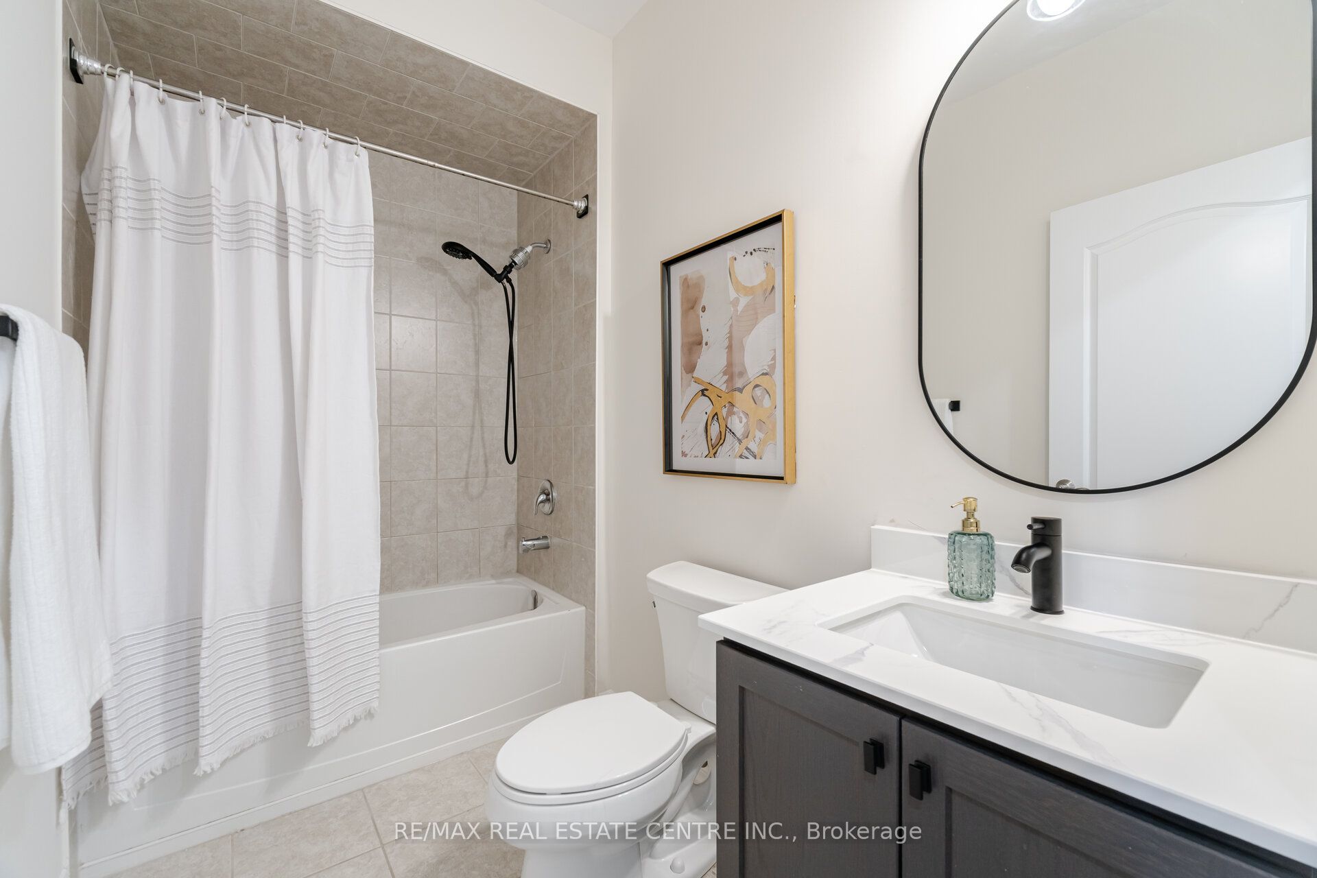 #101 - 1370 Costigan Road Property Photo 25