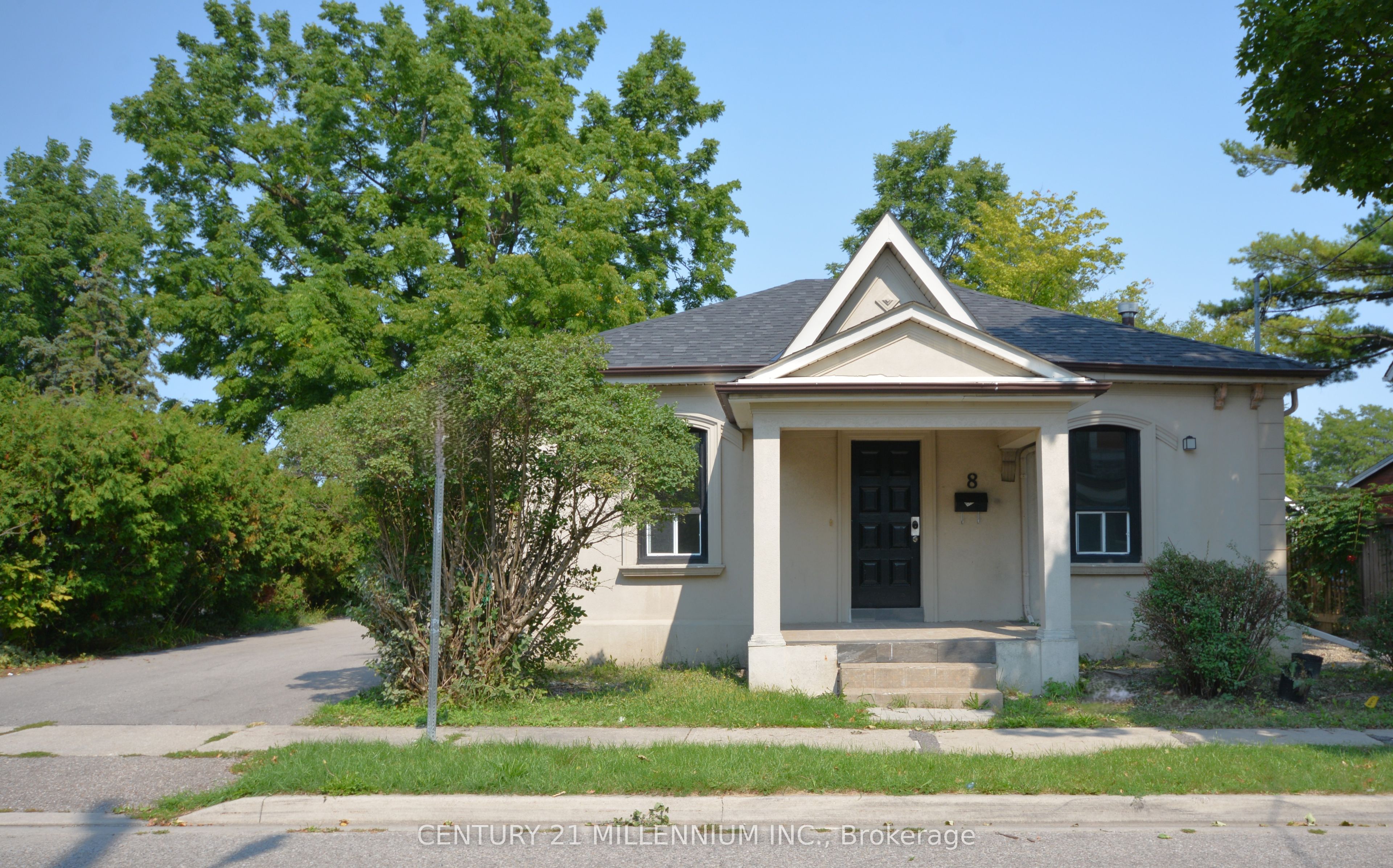 8 West Street Property Photo 1