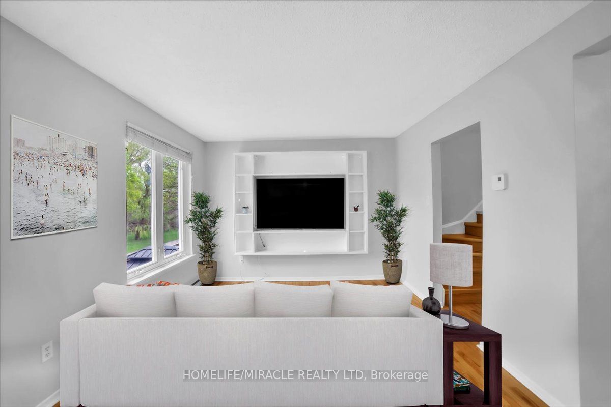 22 Rosset Crescent Property Photo 10