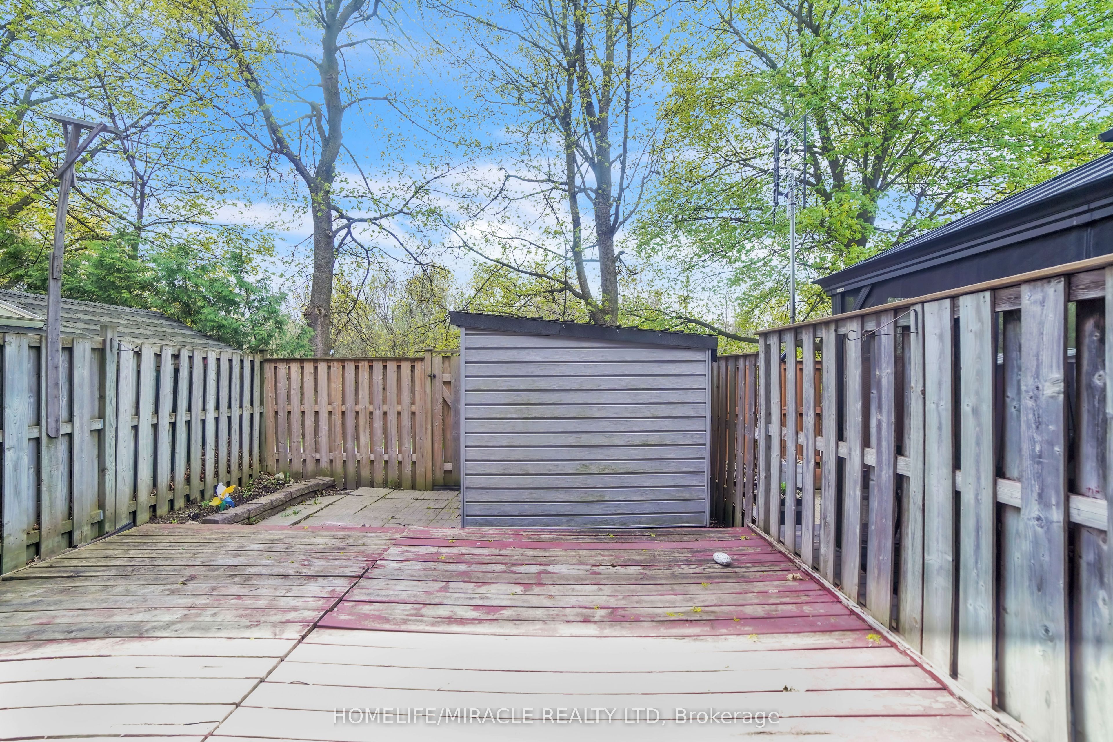 22 Rosset Crescent Property Photo 33