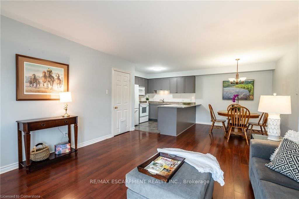 #201 - 1701 Lampman Avenue Property Photo 3