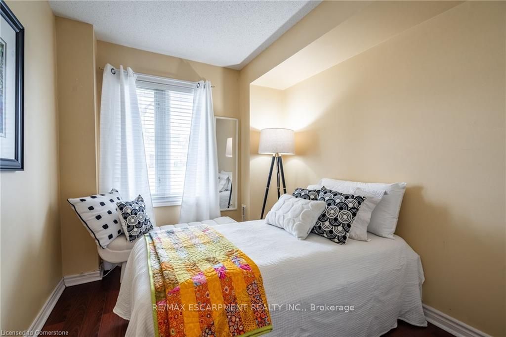 #201 - 1701 Lampman Avenue Property Photo 14