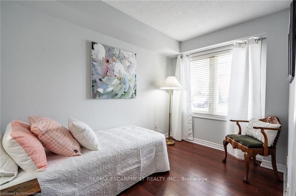 #201 - 1701 Lampman Avenue Property Photo 16