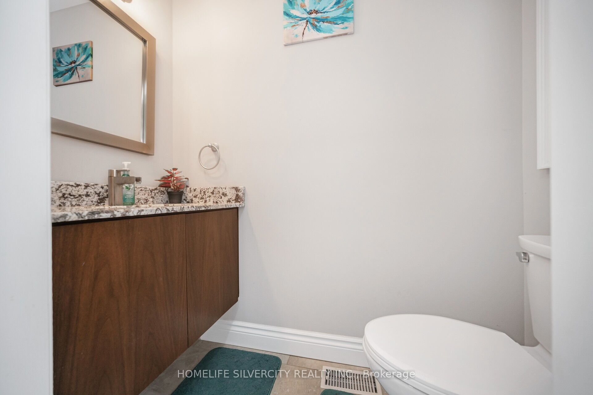 4093 Medland Drive Property Photo 5