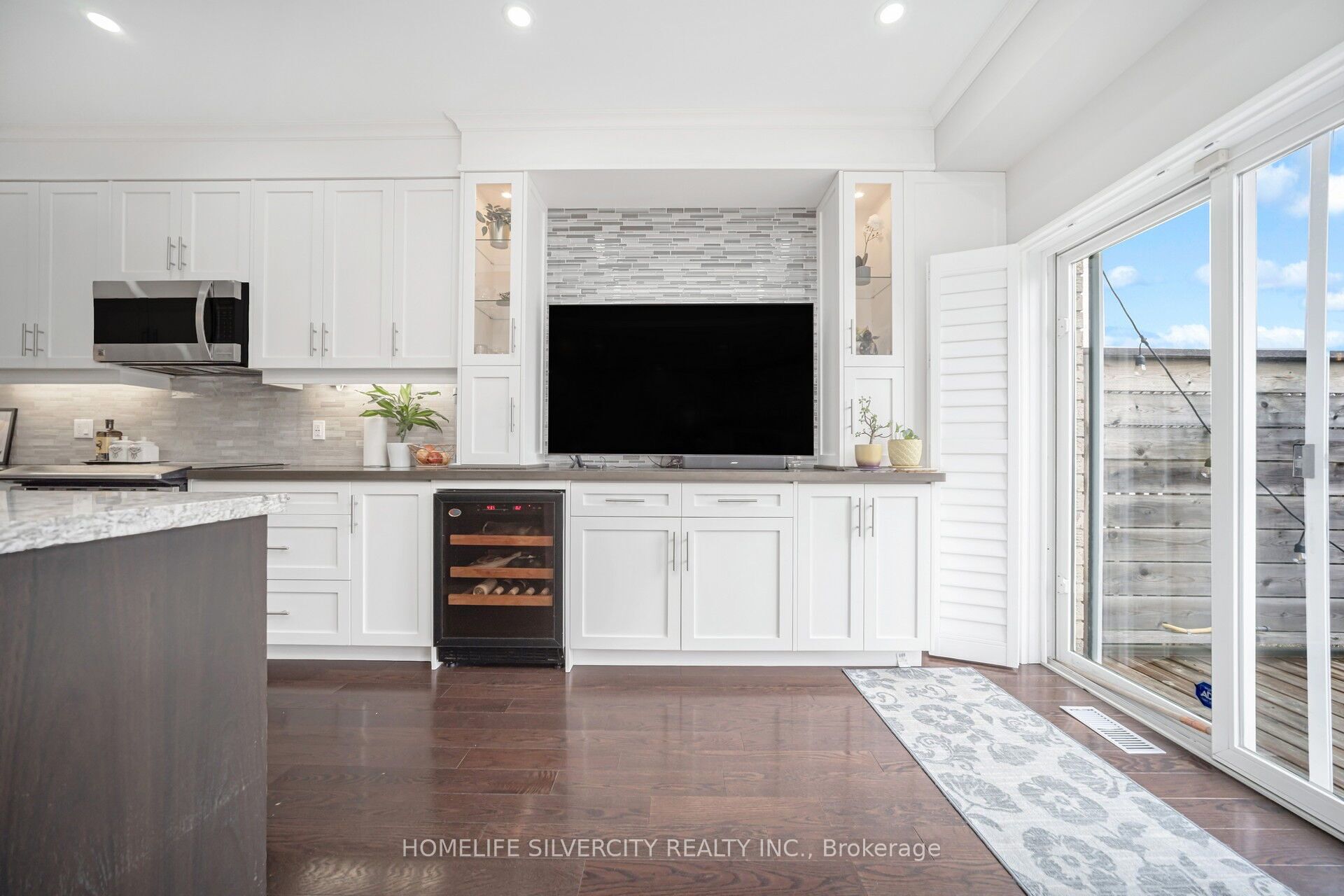 4093 Medland Drive Property Photo 12