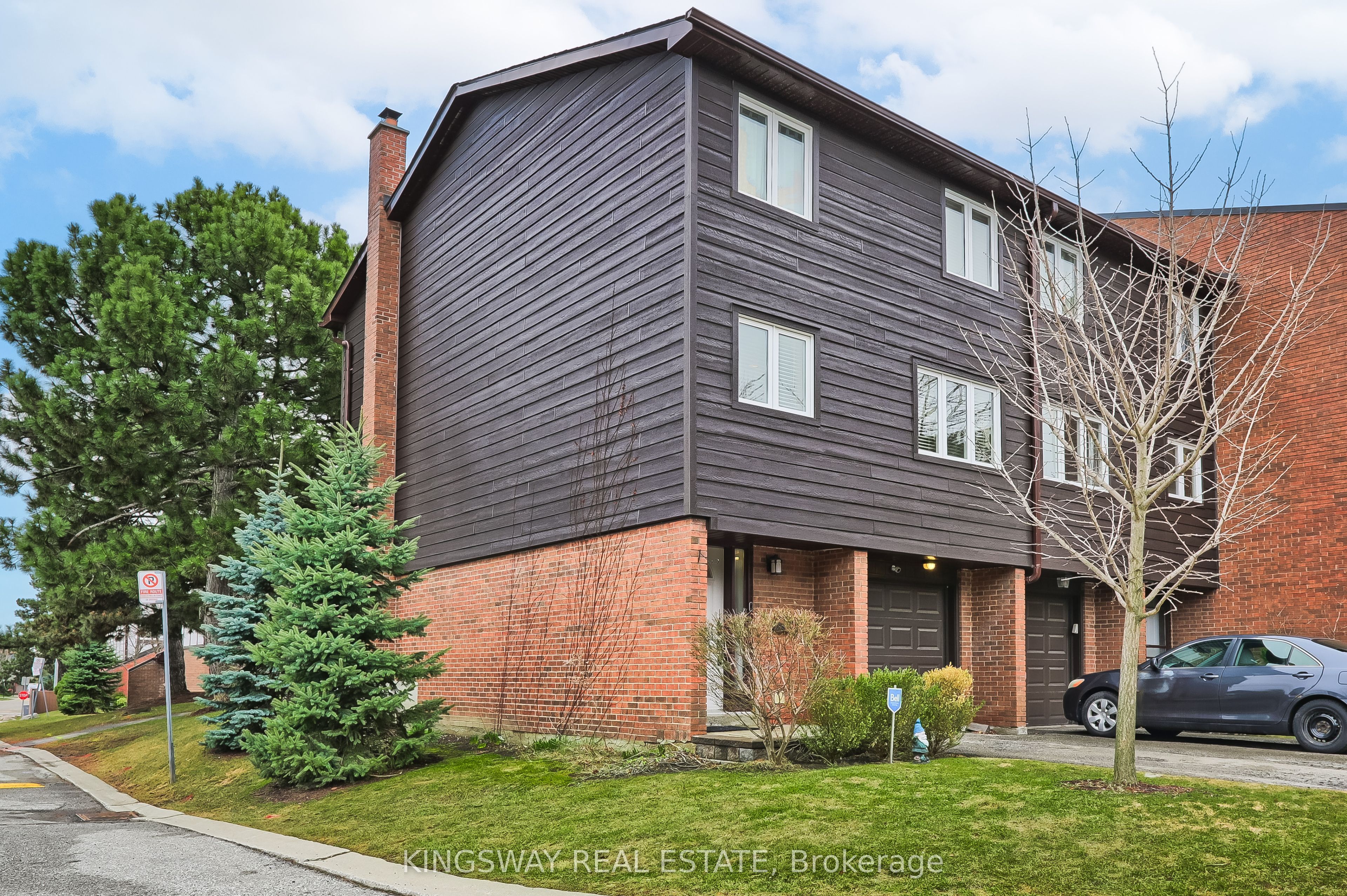 #102 - 1755 Rathburn Road Property Photo 1