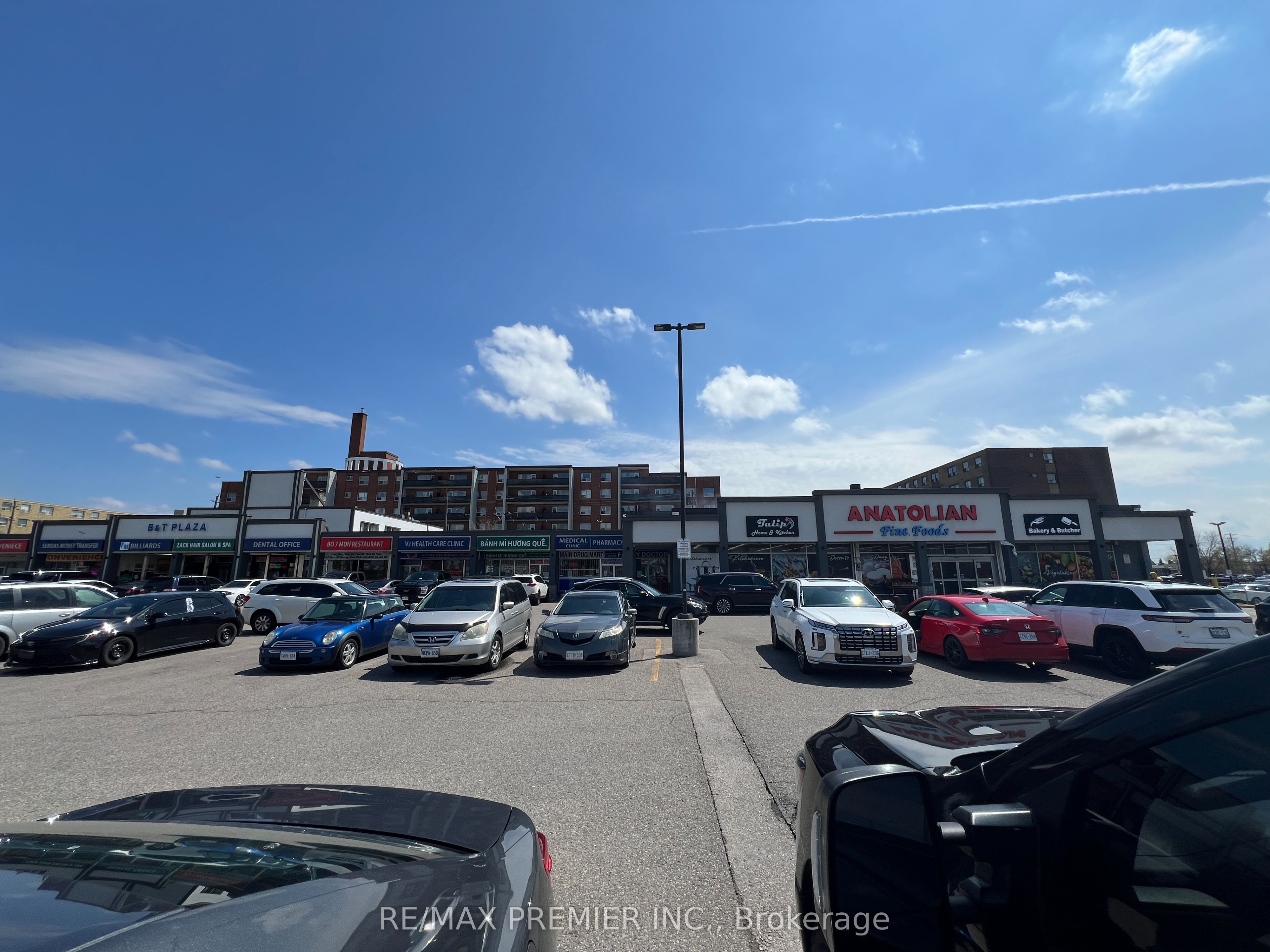 #7 - 2437 Finch Avenue Property Photo 1