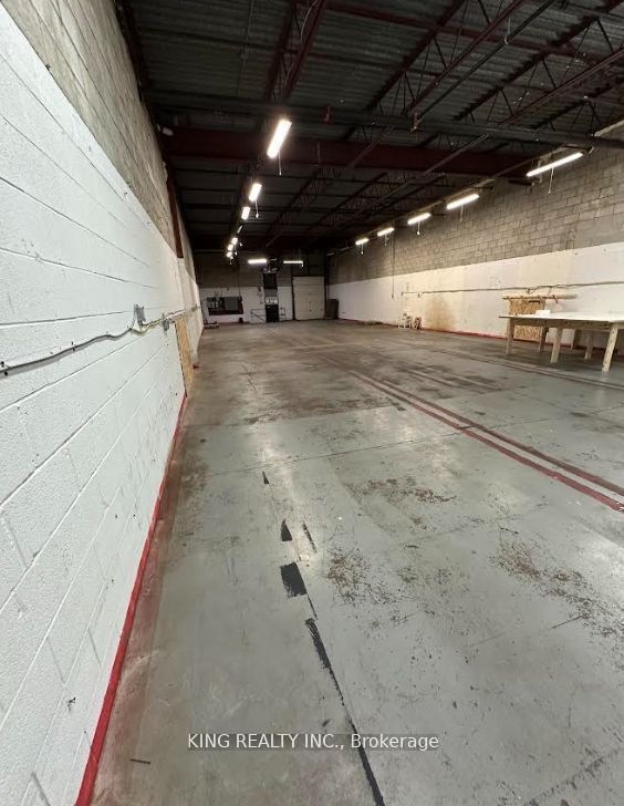 2776 Slough Street Property Photo 7