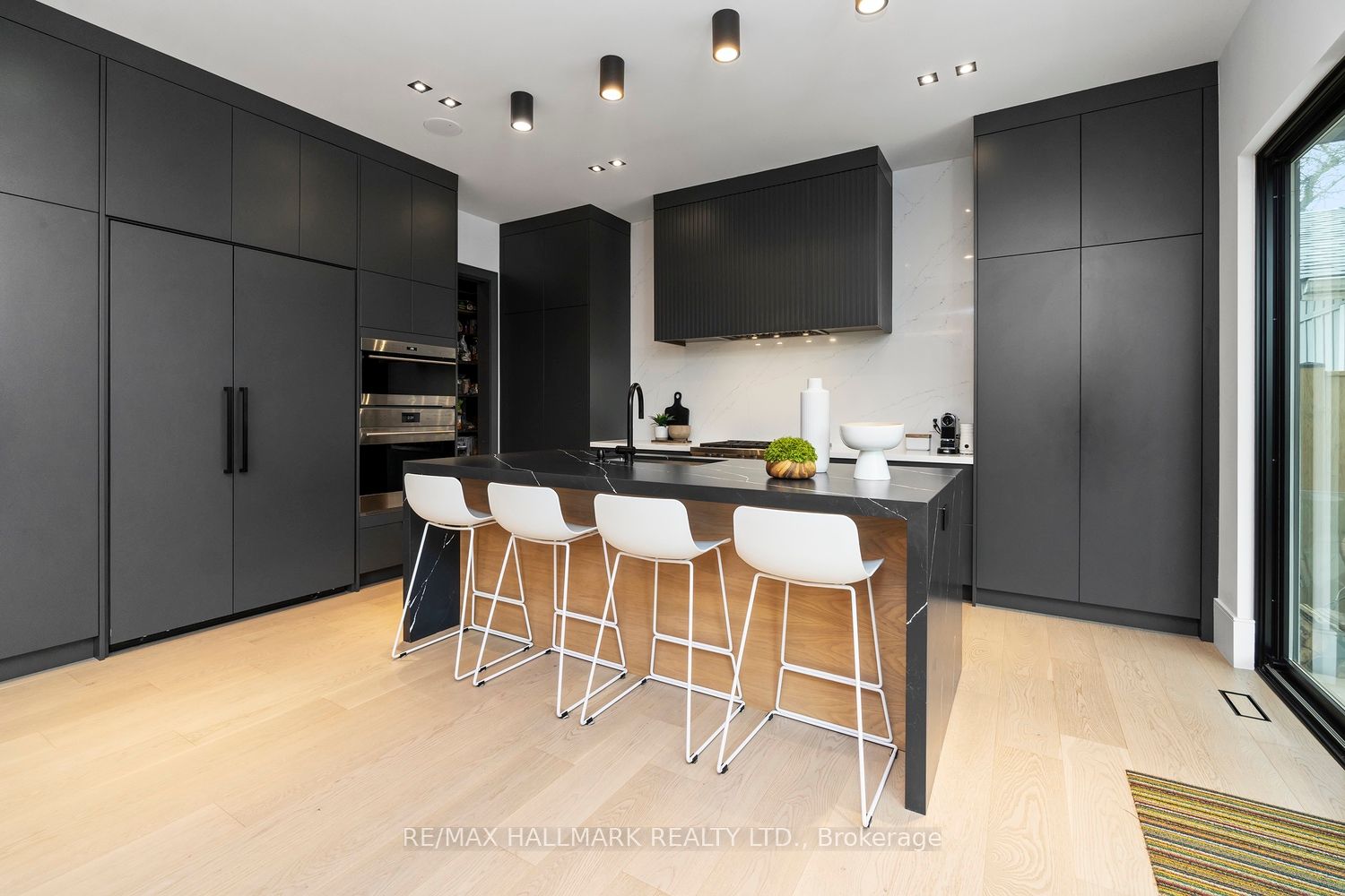 1403 Wren Avenue Property Photo 4