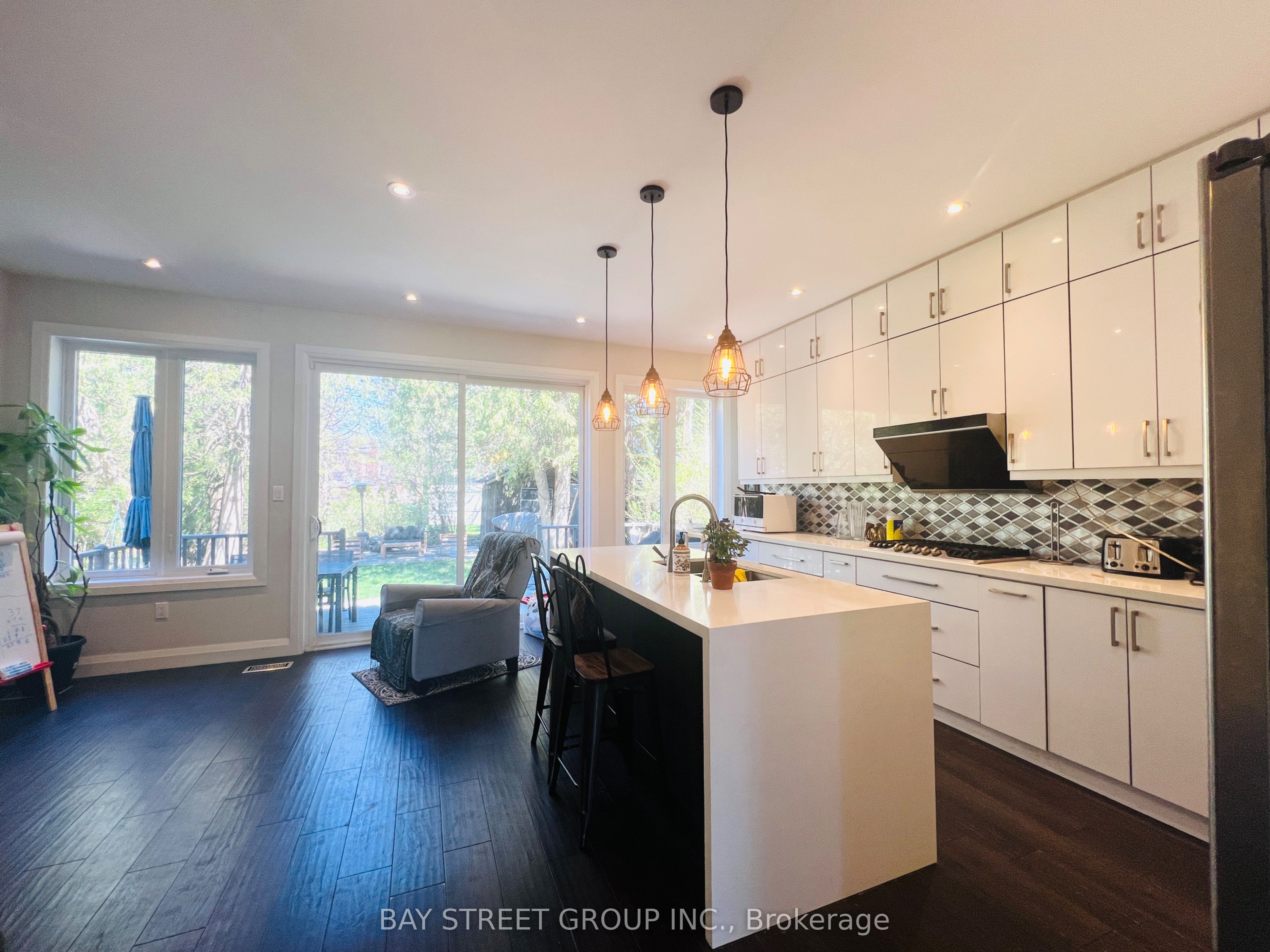 16 Enfield Avenue Property Photo 4
