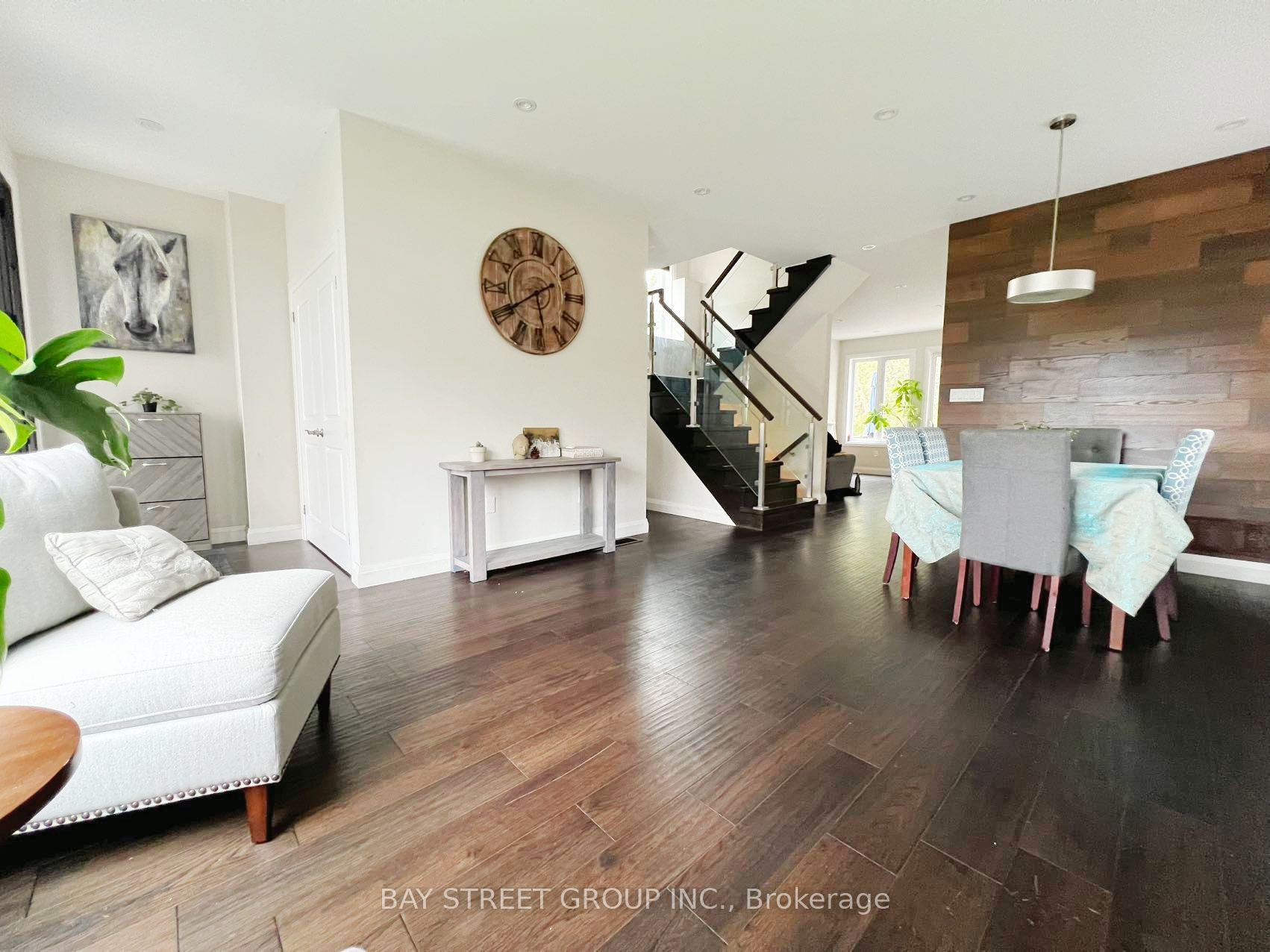 16 Enfield Avenue Property Photo 8
