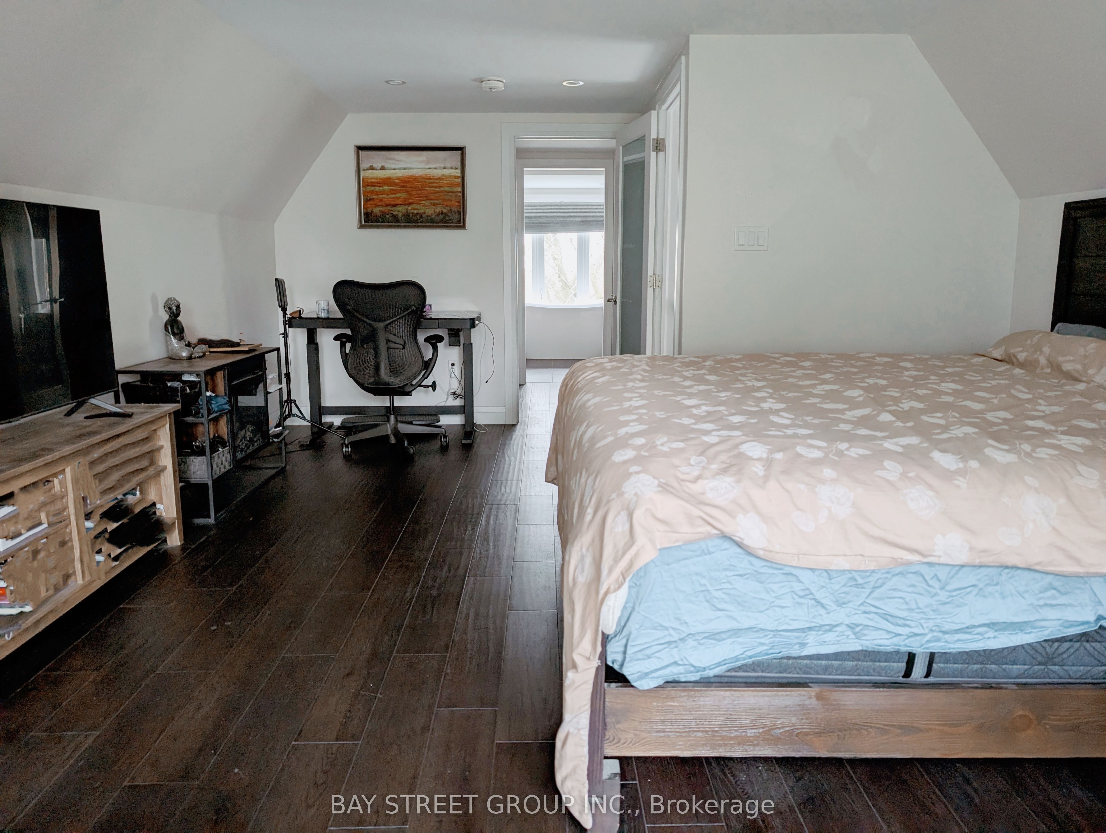16 Enfield Avenue Property Photo 16