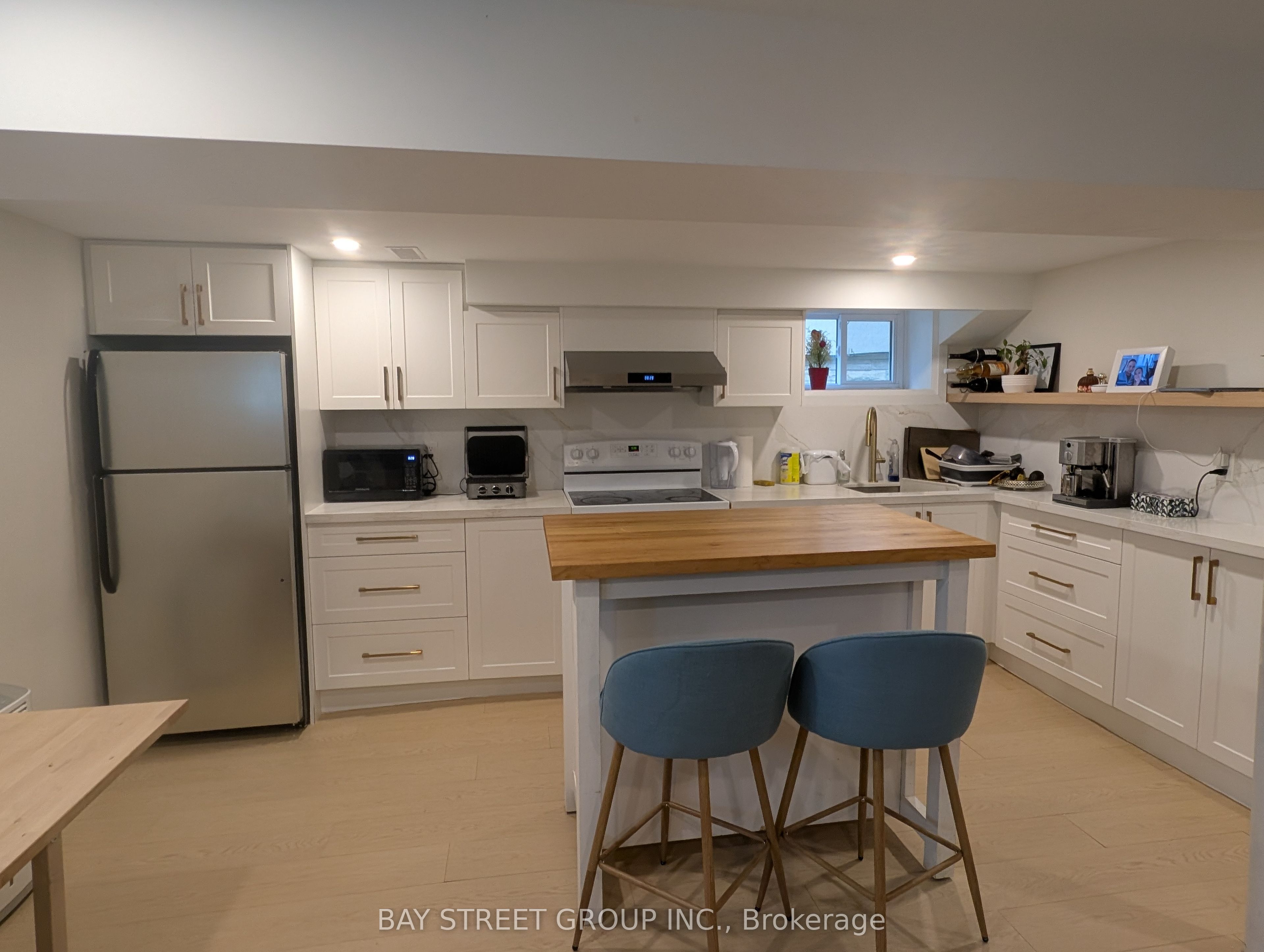 16 Enfield Avenue Property Photo 21