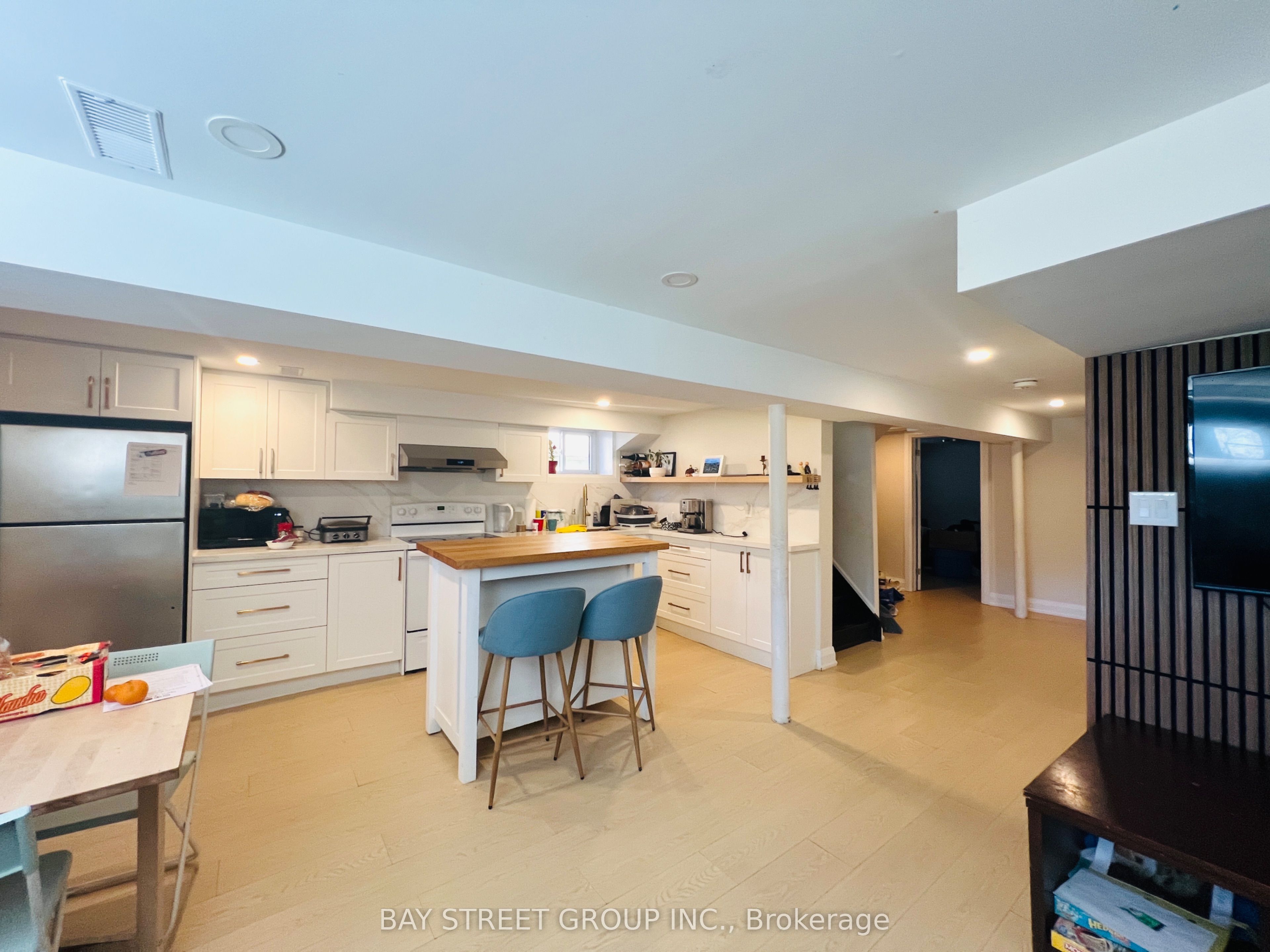 16 Enfield Avenue Property Photo 23