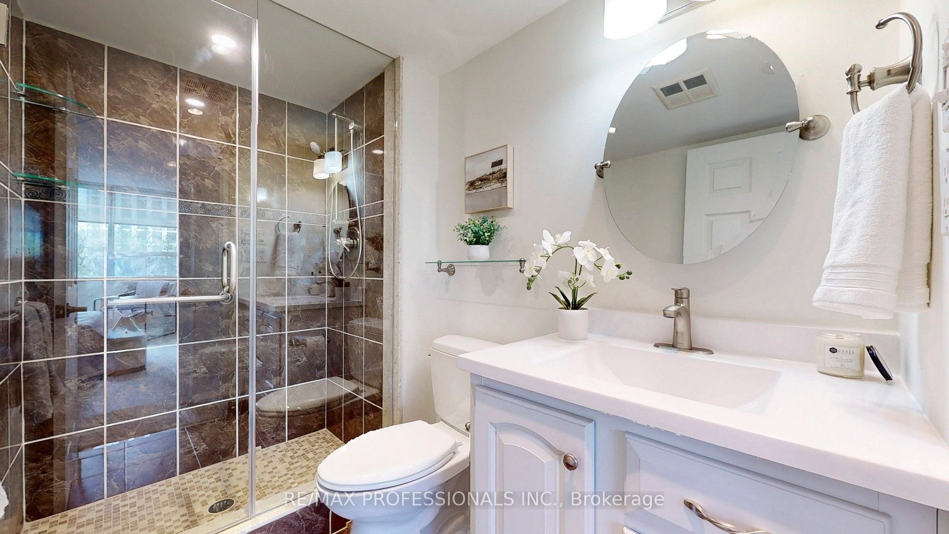 1300 Islington Avenue 408 Property Photo 17