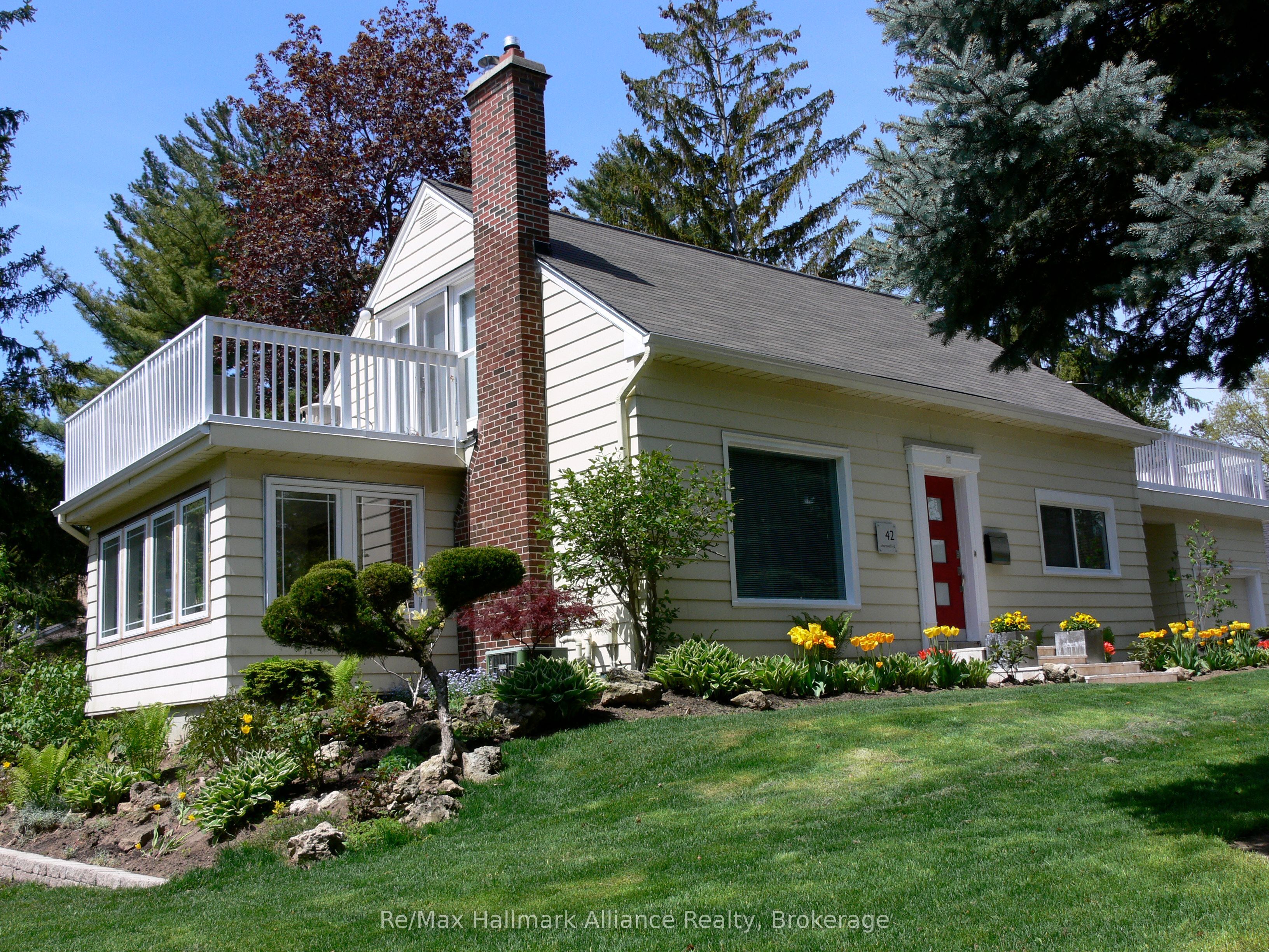 42 Chartwell Rd Property Photo 1