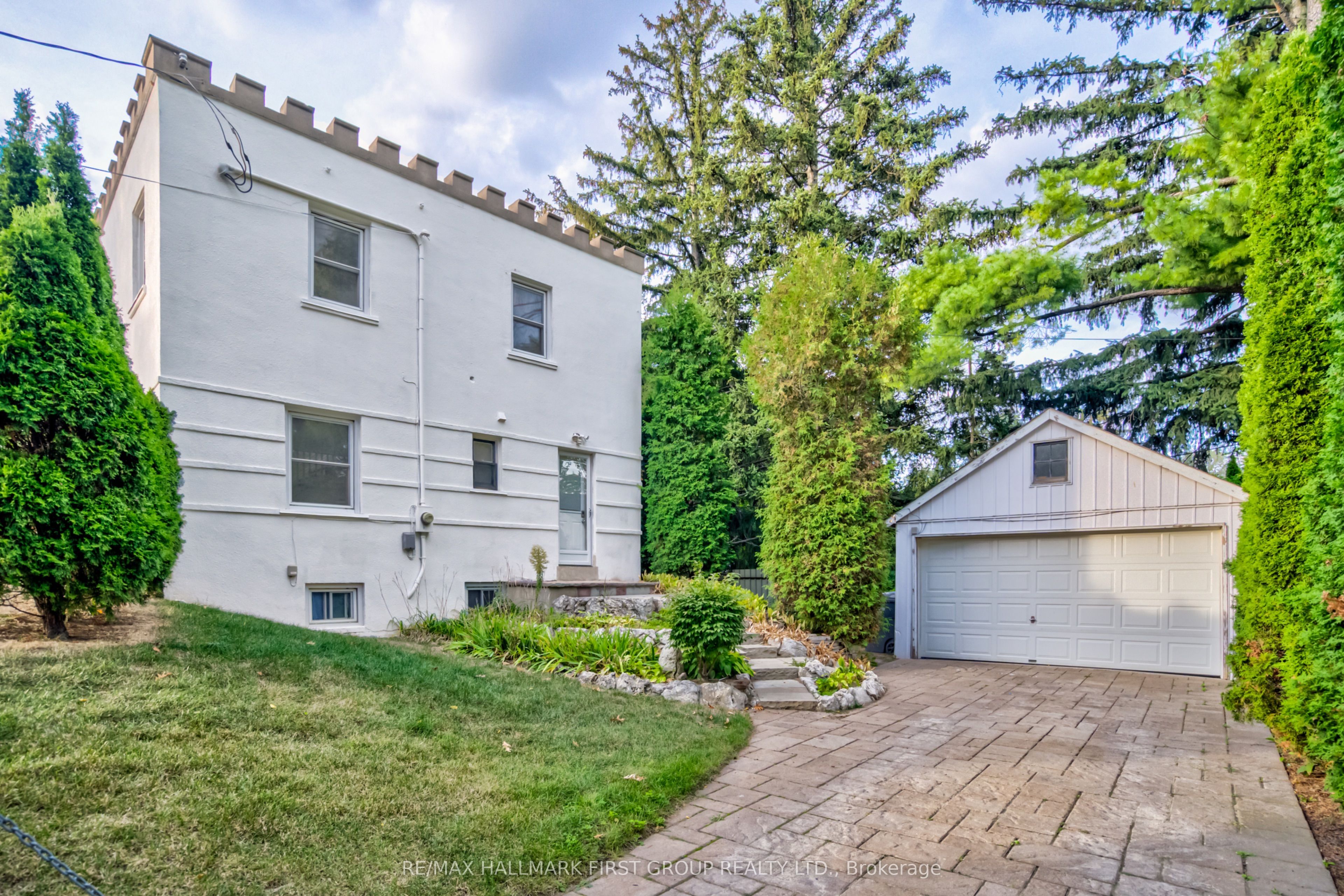 1395 Hurontario Street Property Photo 39
