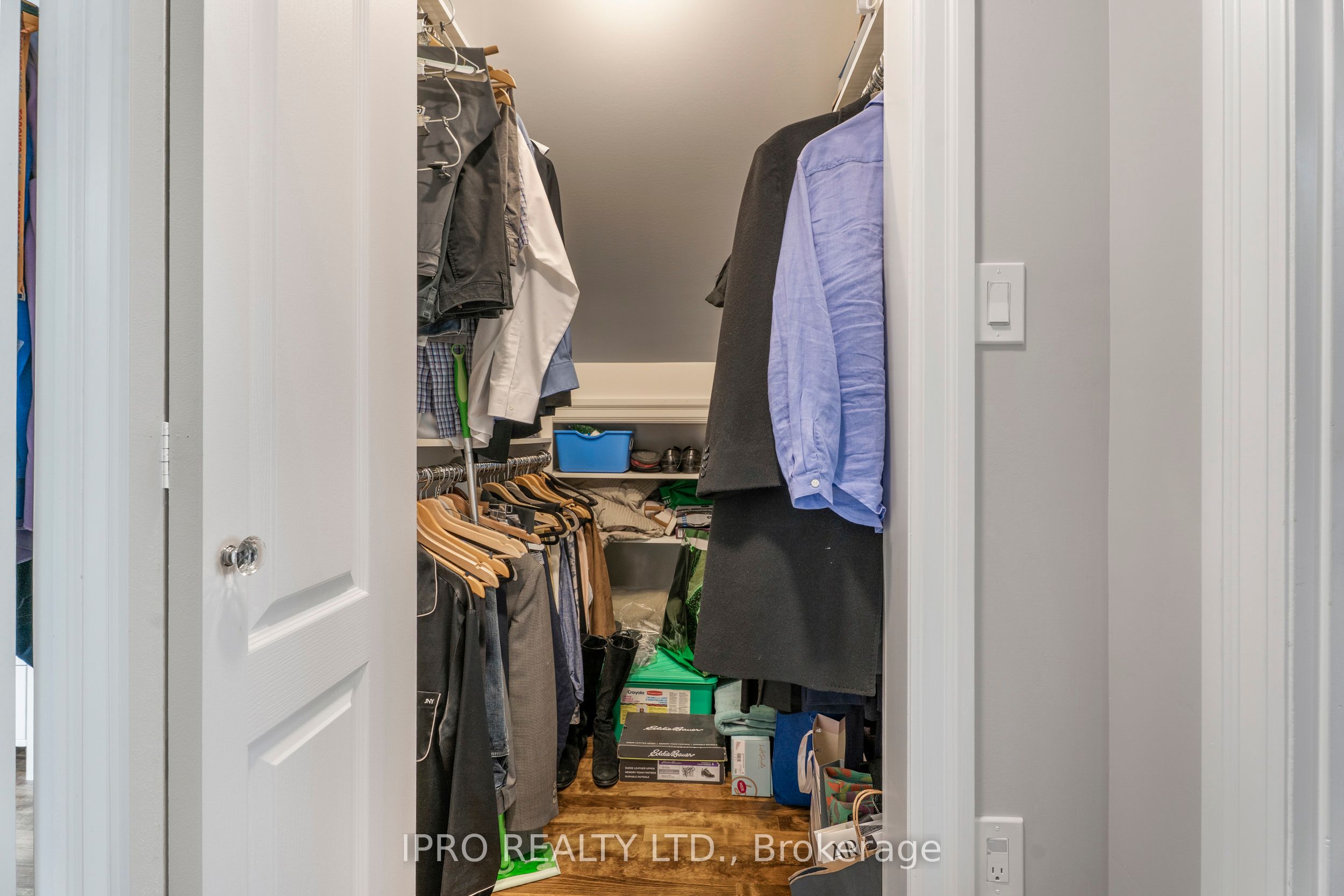 790 The Queensway N/a Property Photo 20