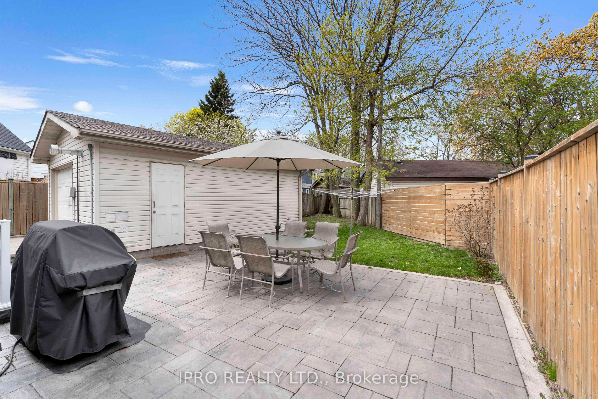 790 The Queensway N/a Property Photo 37