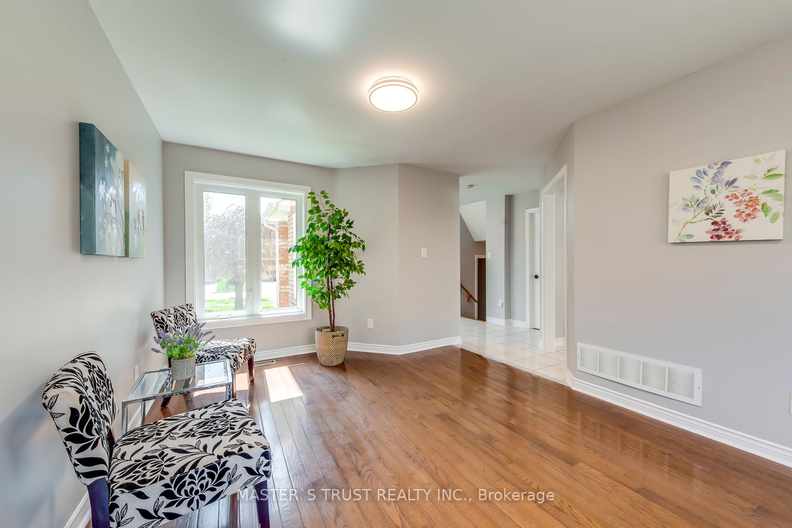 5375 Fasdon Court Property Photo 4