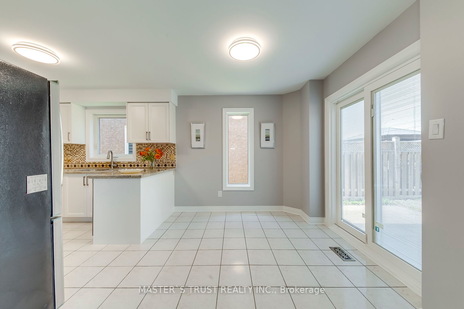 5375 Fasdon Court Property Photo 19