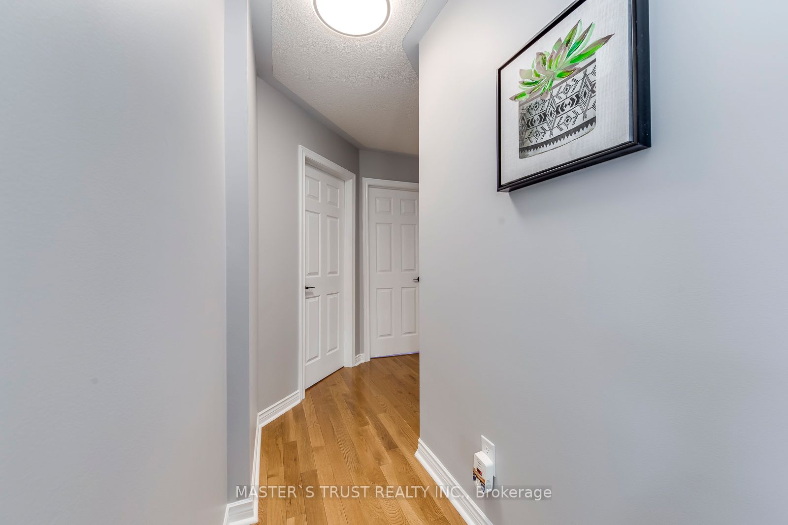 5375 Fasdon Court Property Photo 32