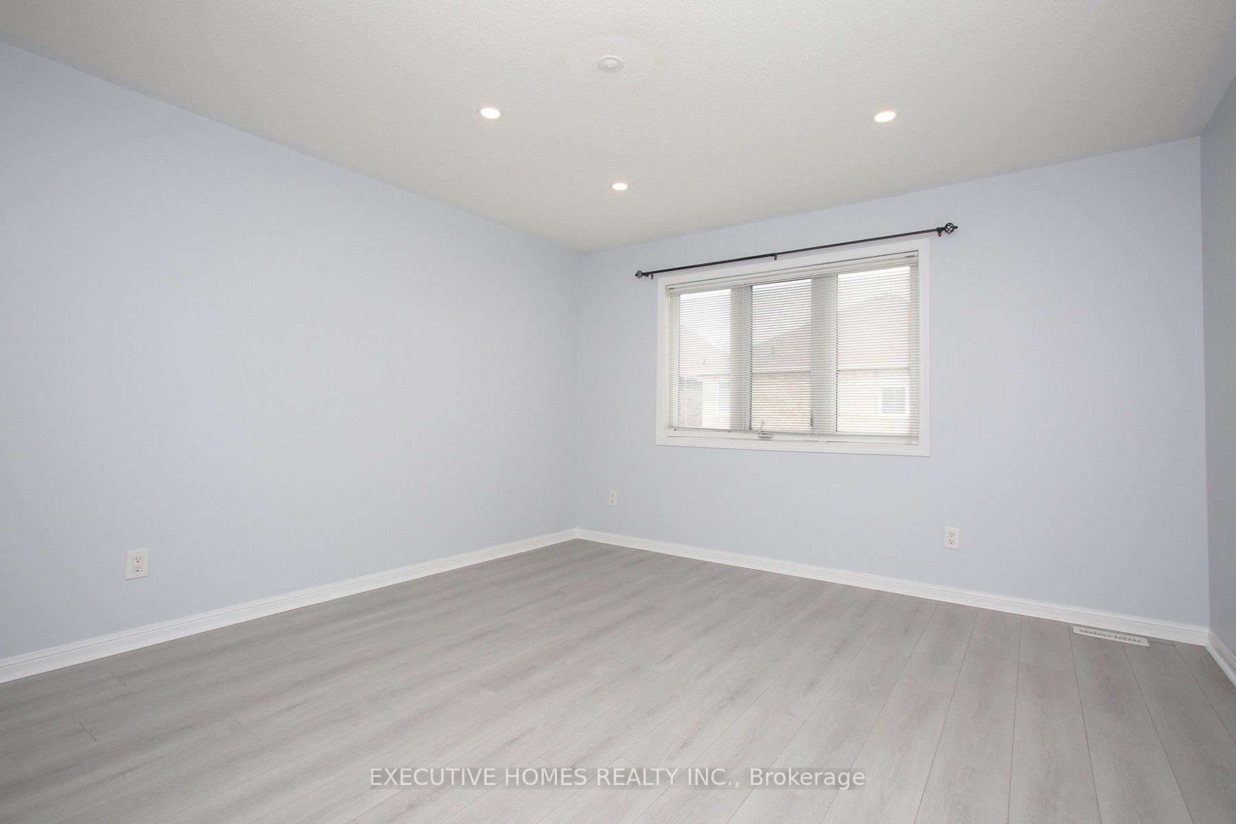 332 Chuchmach Close Property Photo 20