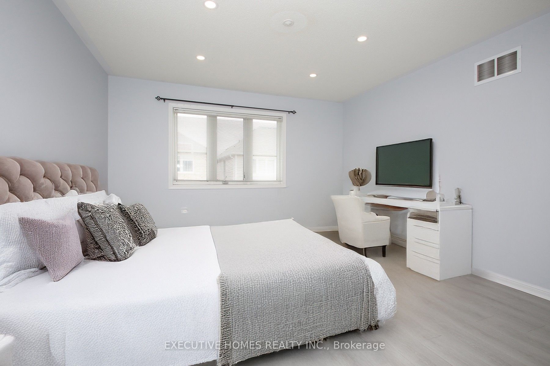332 Chuchmach Close Property Photo 22