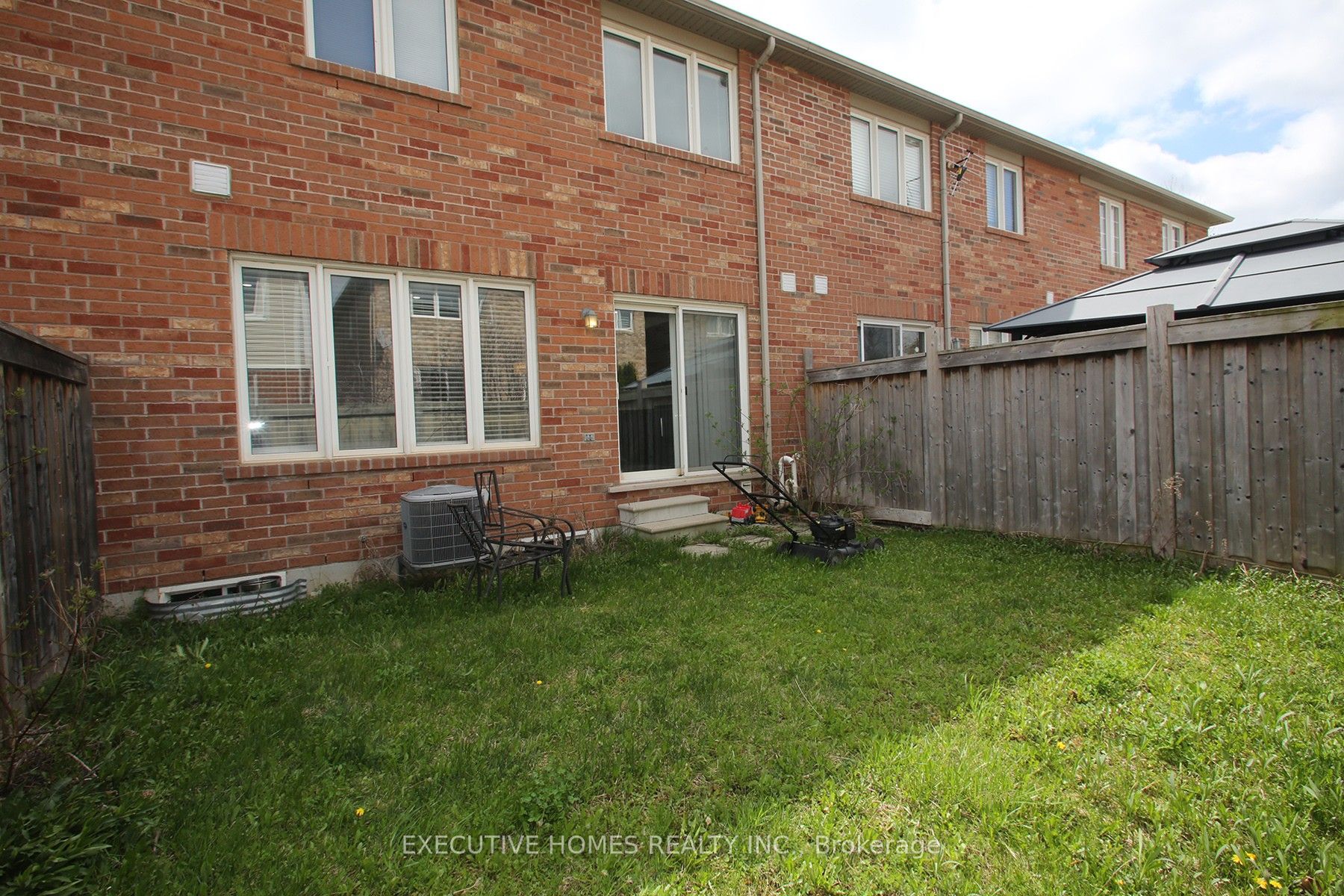 332 Chuchmach Close Property Photo 28