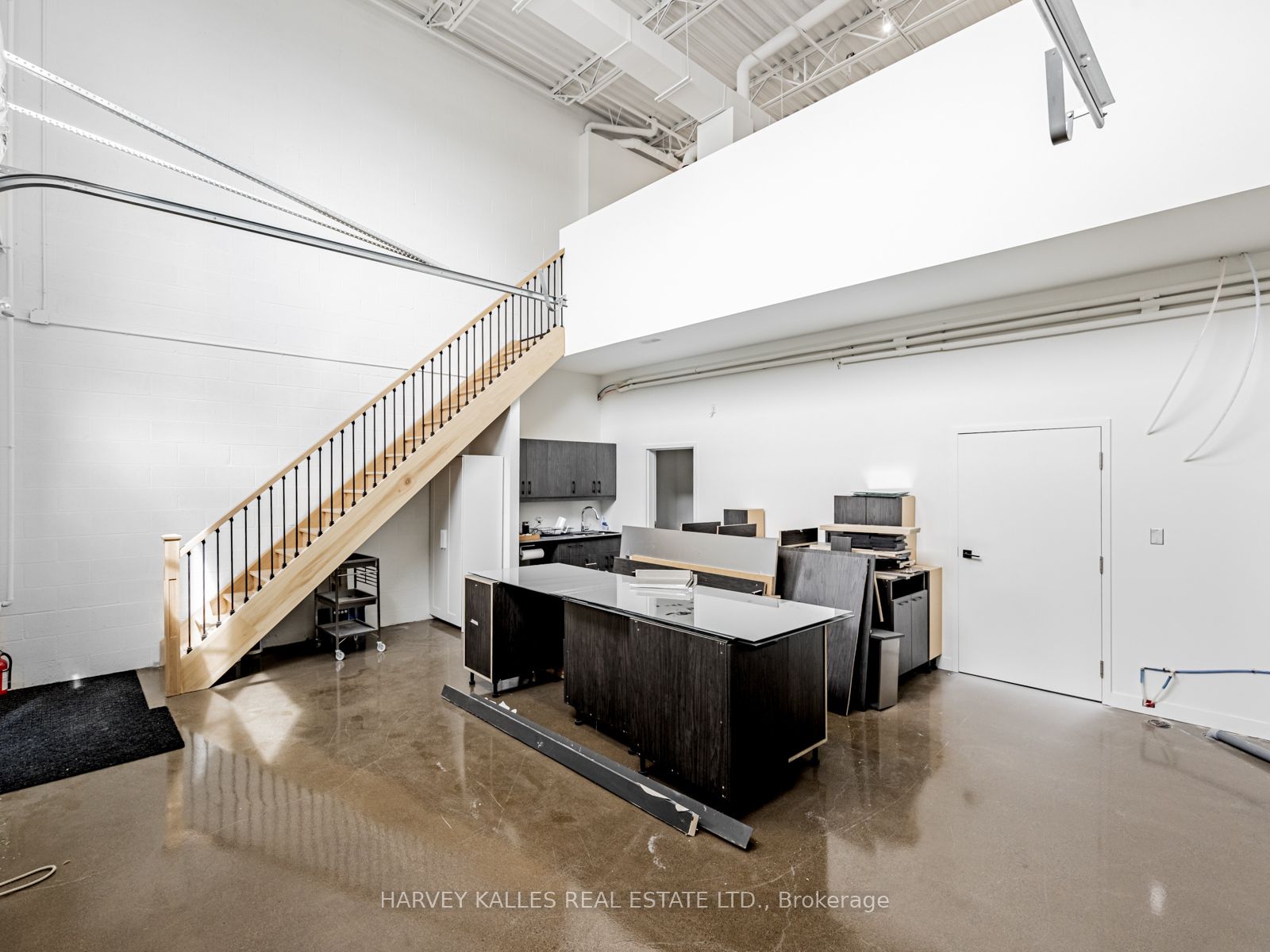 1215 Queensway N/a E 57 Property Photo 21