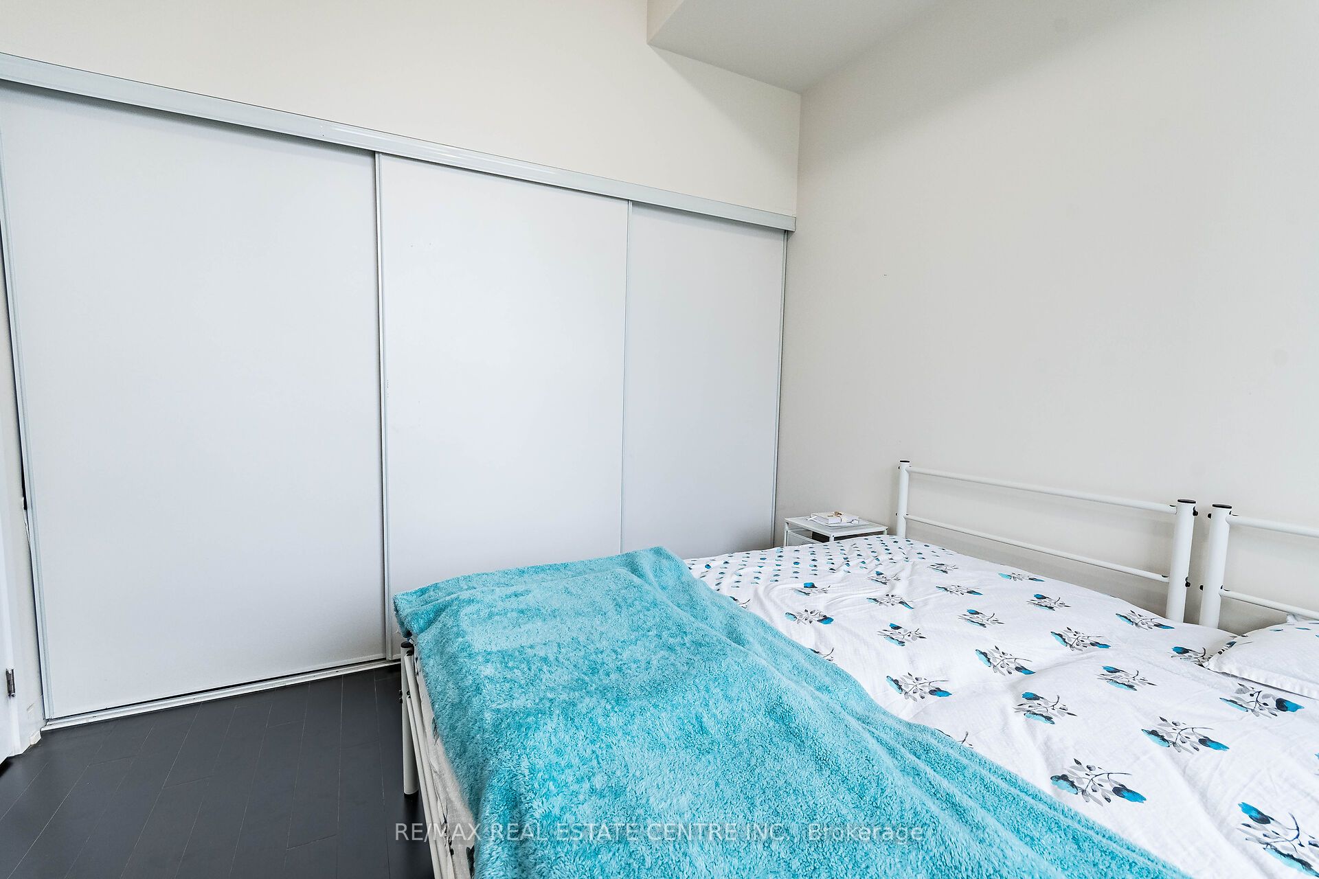 #516 - 4011 Brickstone Mews Property Photo 12