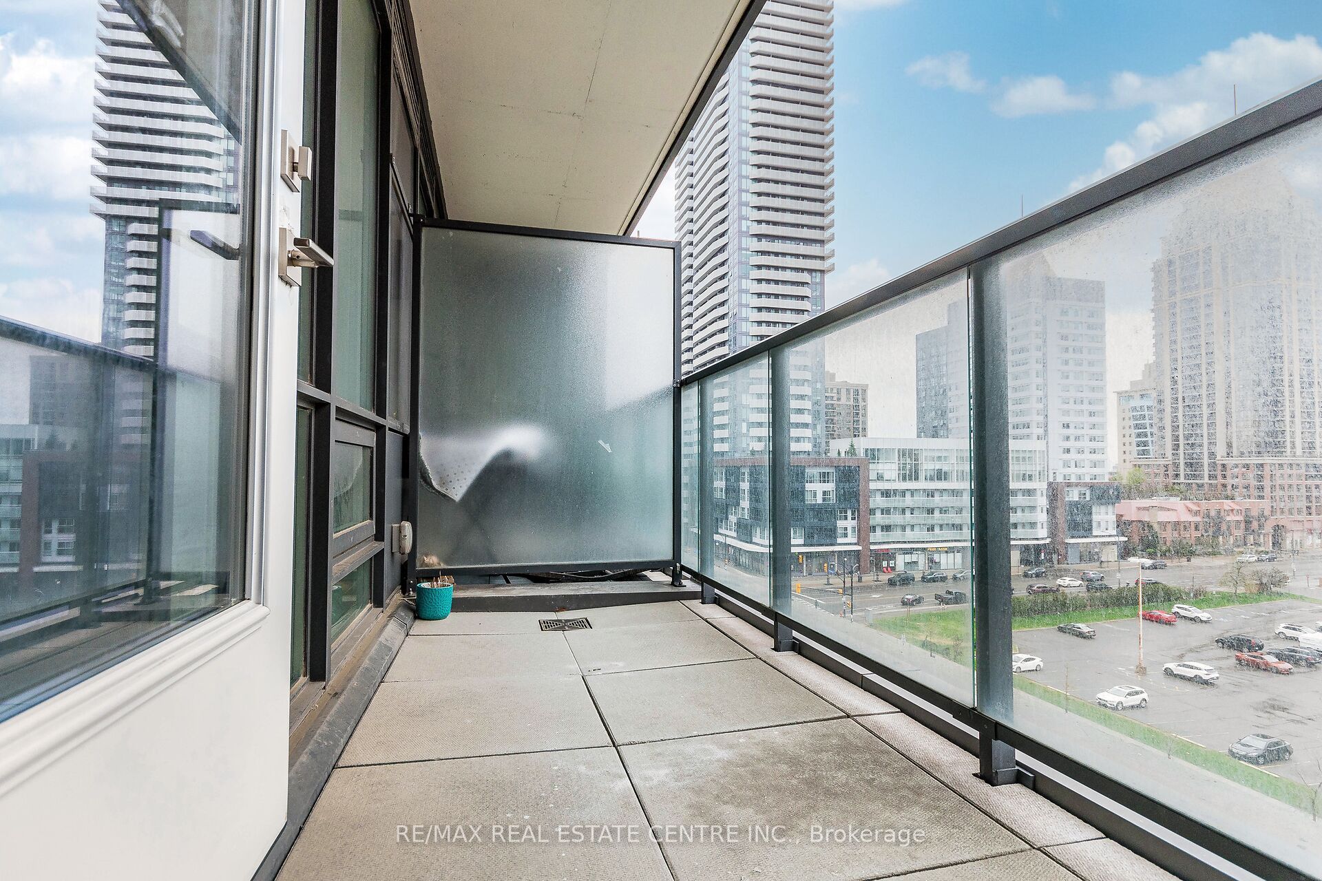 #516 - 4011 Brickstone Mews Property Photo 22