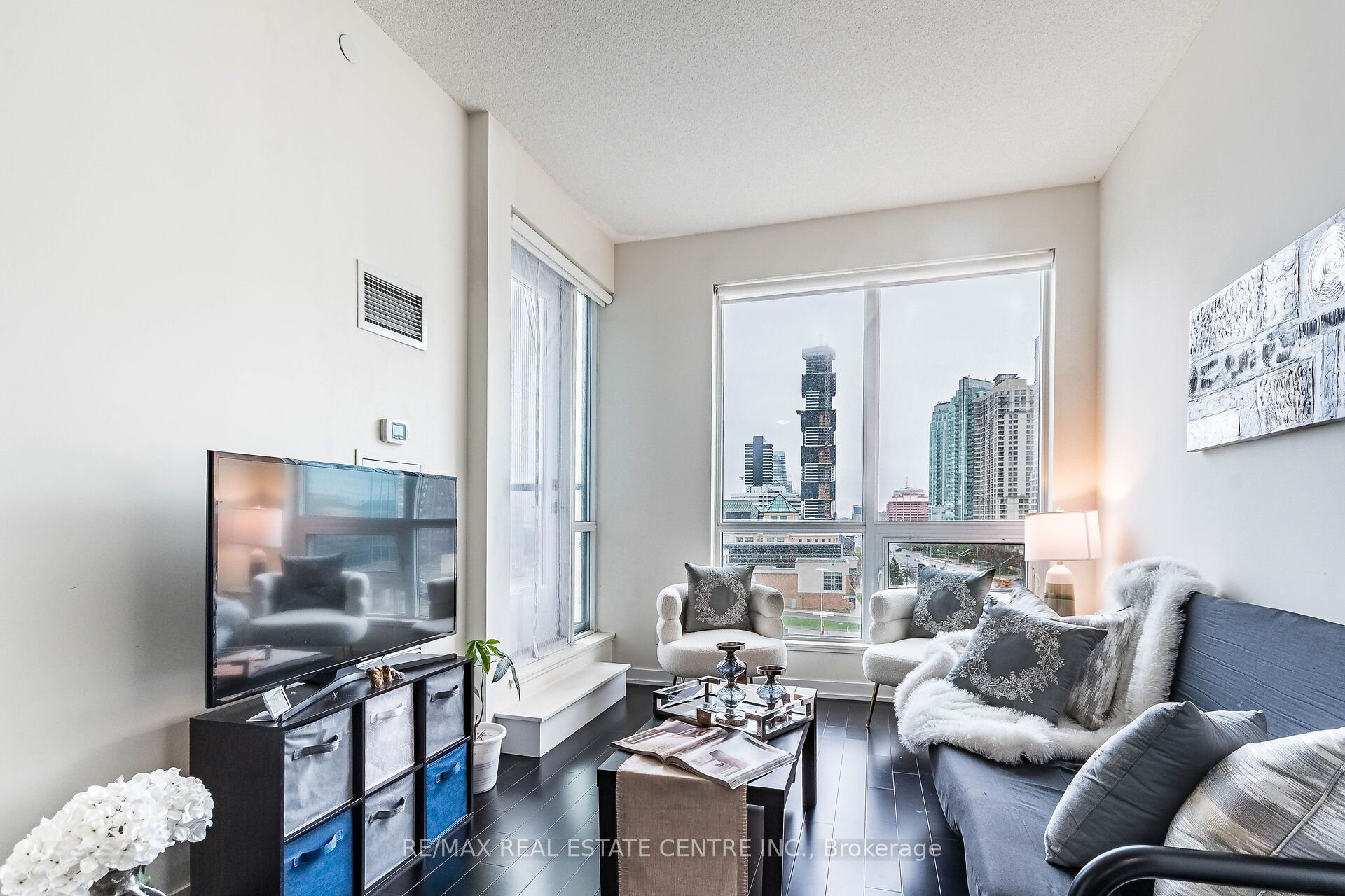 #516 - 4011 Brickstone Mews Property Photo 45