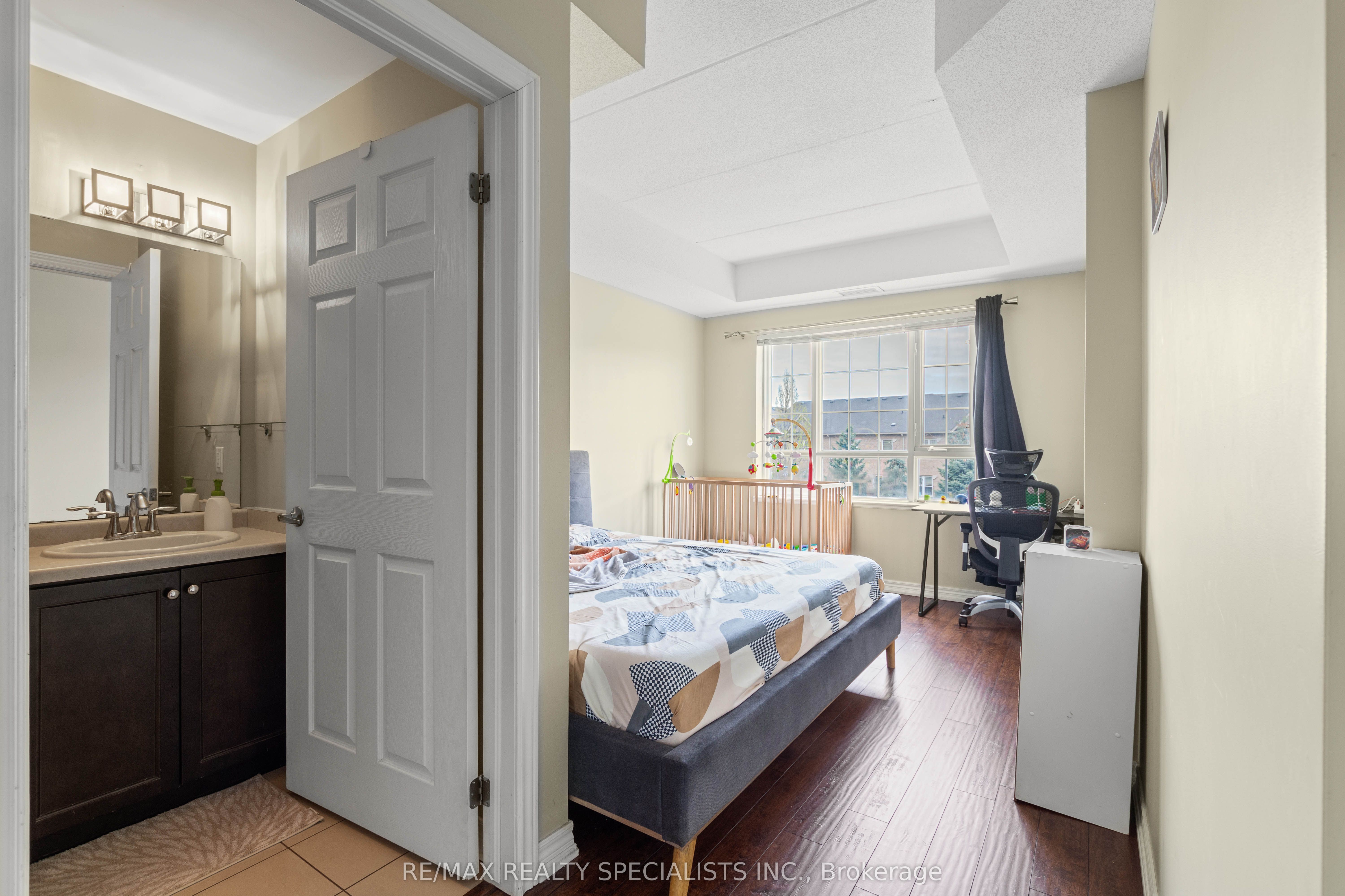 #201 - 1379 Costigan Road Property Photo 18