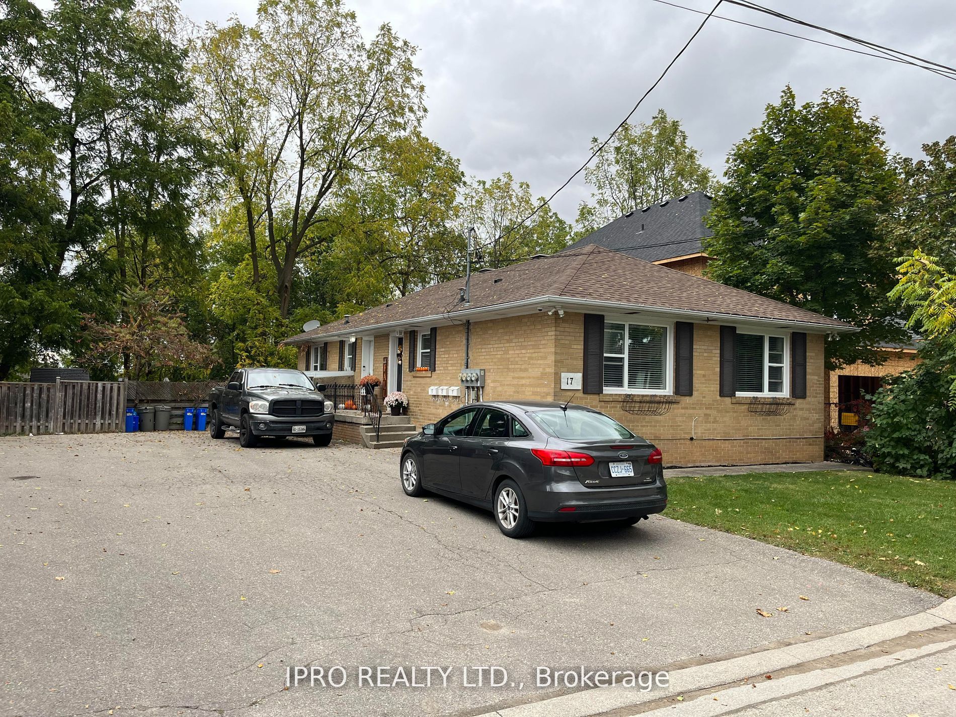 17 Academy Road Property Photo 1