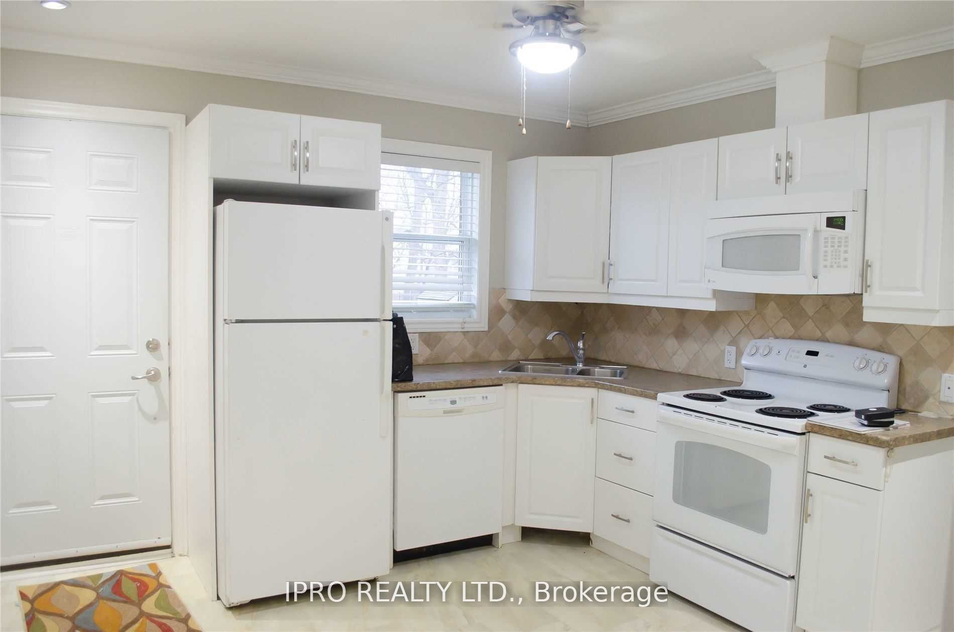17 Academy Road Property Photo 18