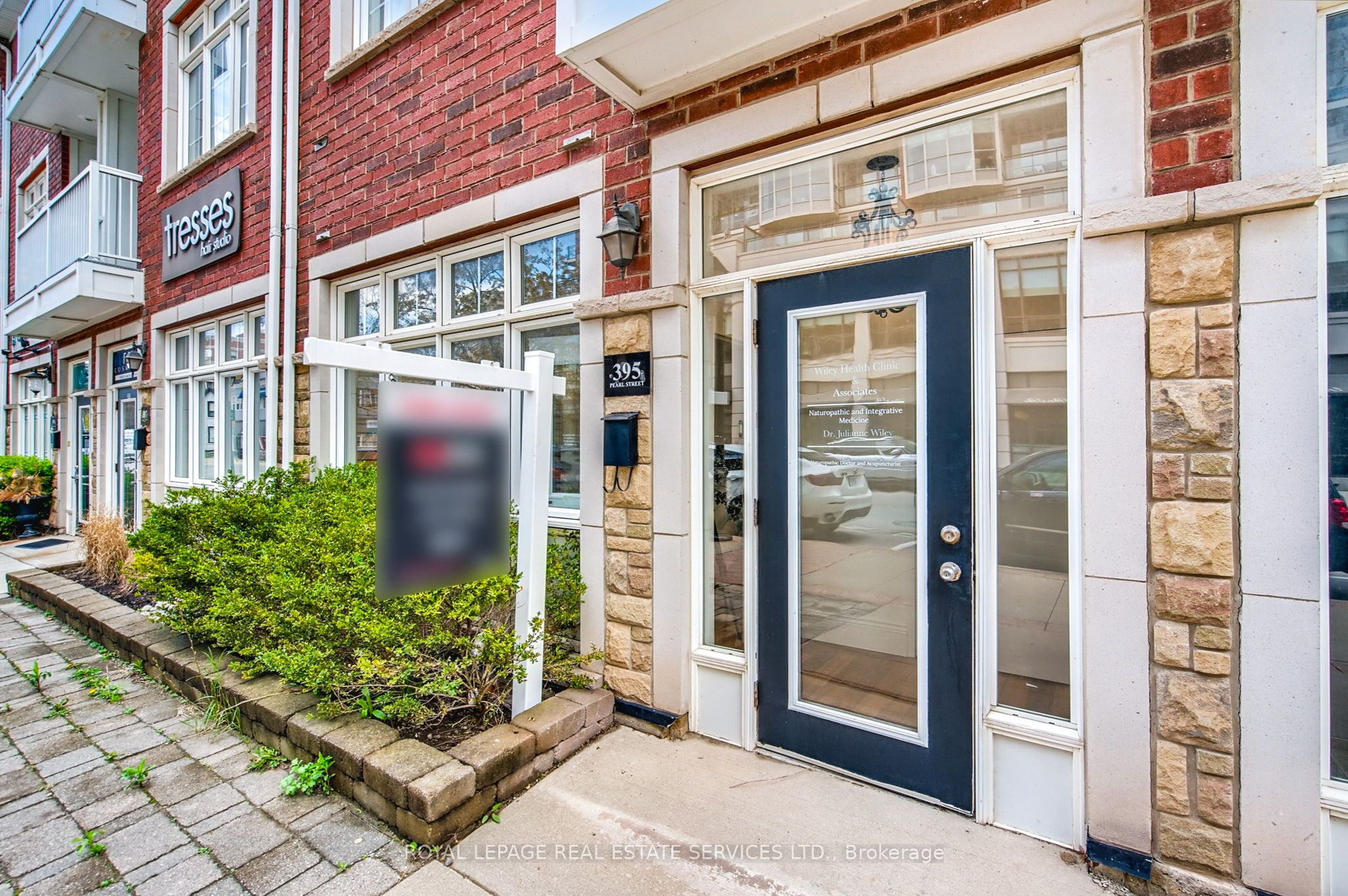395 Pearl Street Property Photo 2
