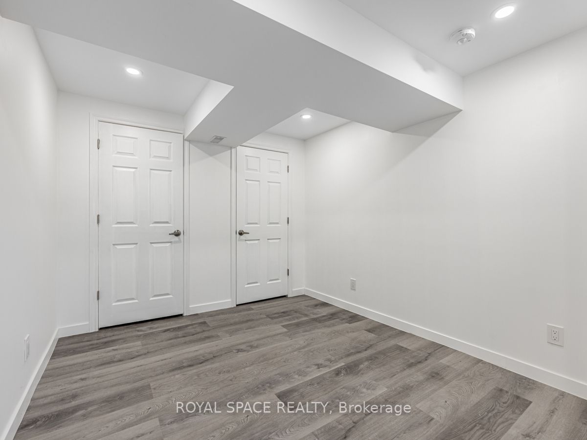 121 Whitwell Drive Property Photo 18