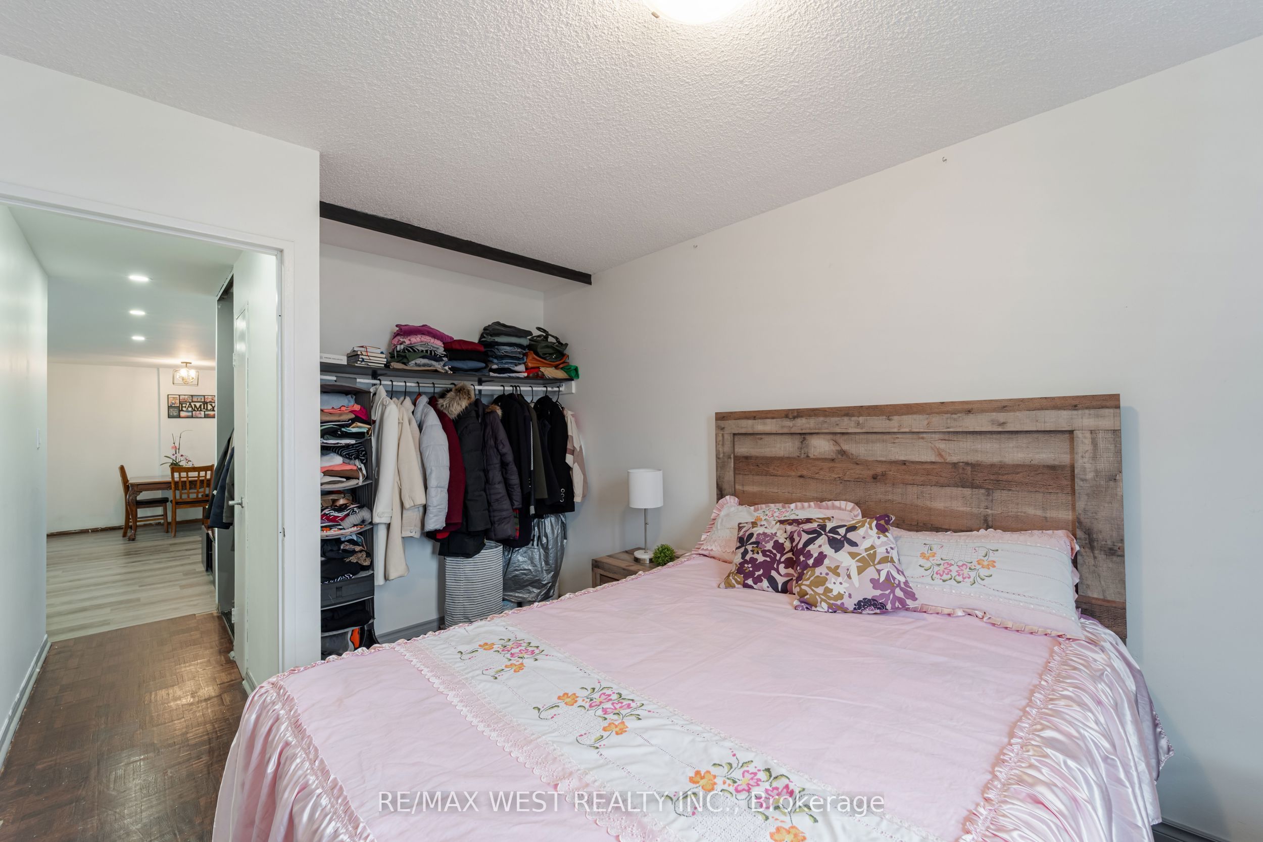 1615 Bloor Street 1001 Property Photo 23